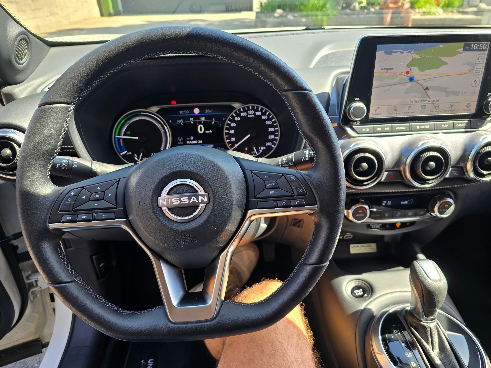 NISSAN Juke 1.6 FHEV Unplugged Limited Edition-image-15