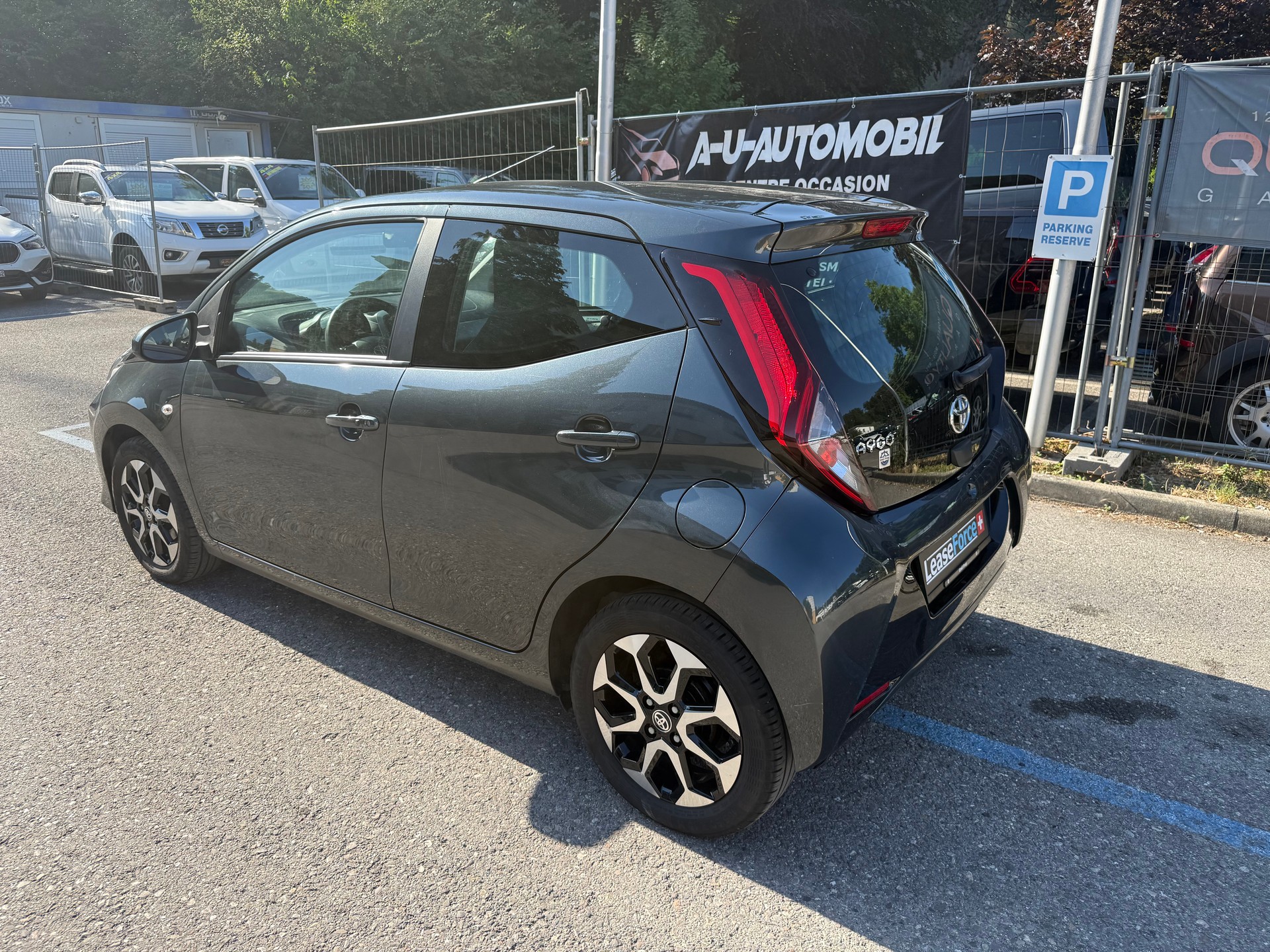 TOYOTA Aygo 1.0 VVT-i x-play X-shift-image-3