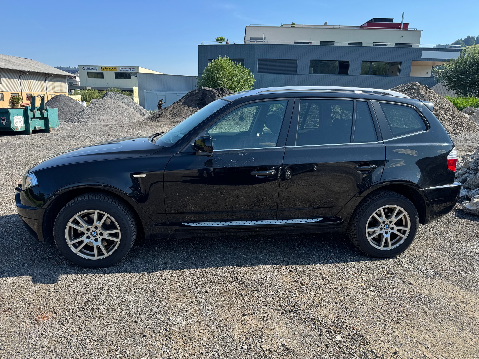 BMW X3 2.5i-image-1