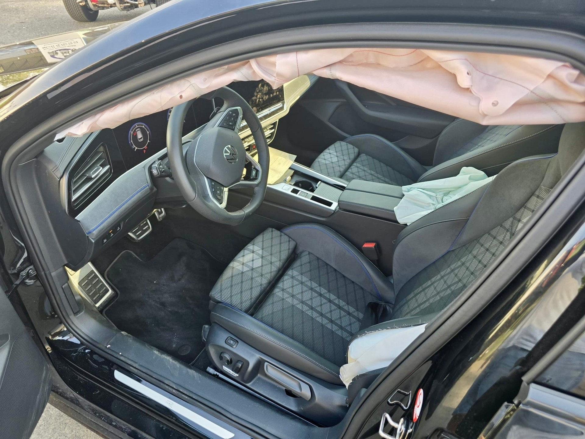 VW Passat Variant 2.0 TDI evo R-Line 4 Motion DSG-image-10