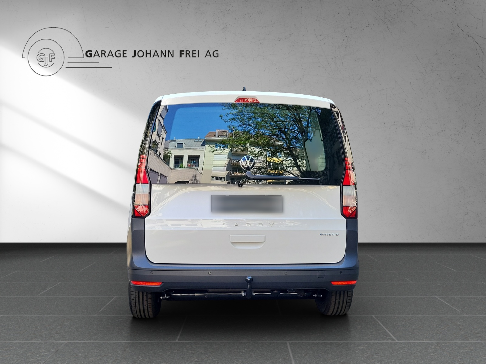 VW Caddy Cargo Entry PHEV Plug-In Hybrid DSG-showroom-element-3