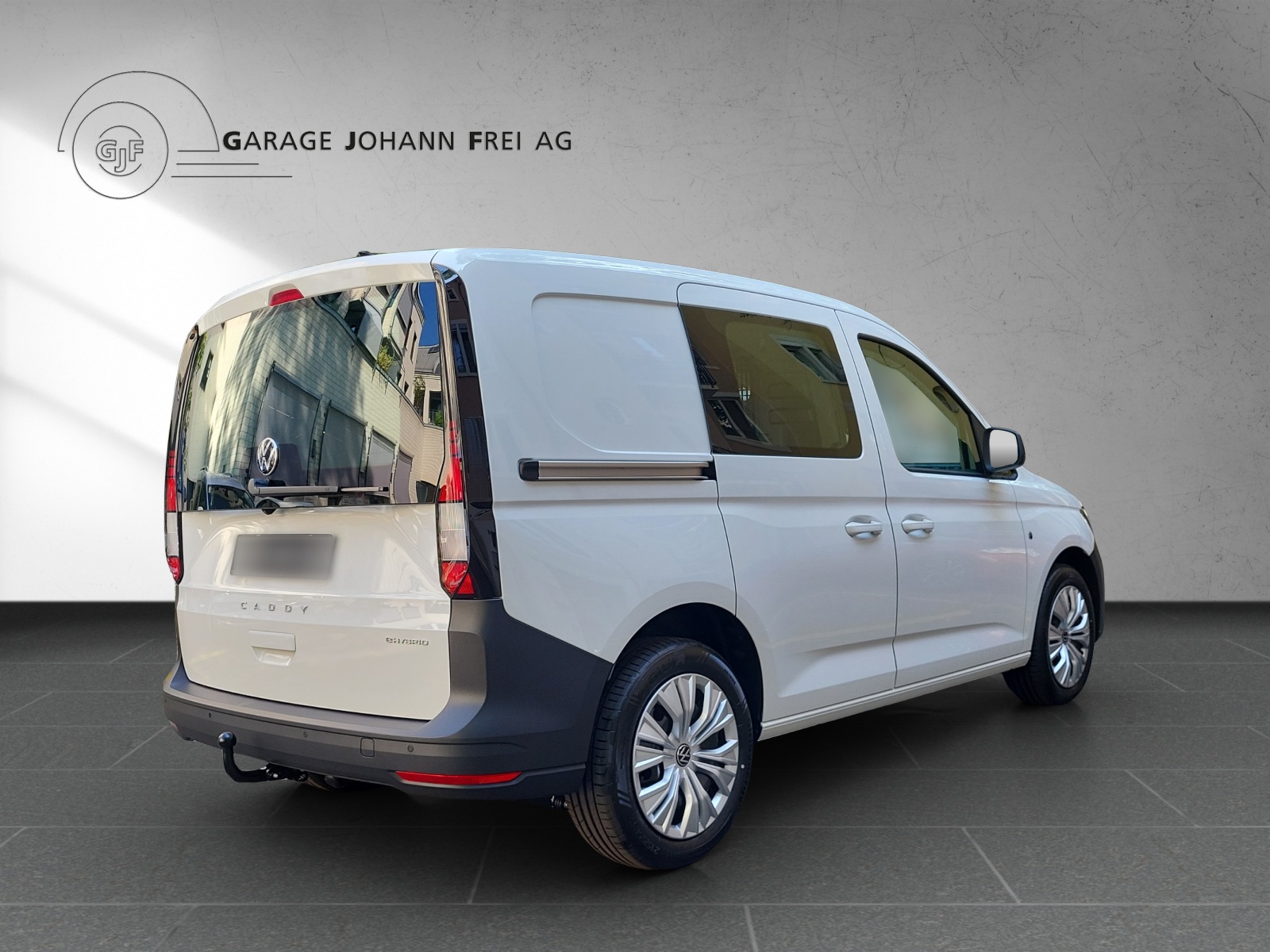 VW Caddy Cargo Entry PHEV Plug-In Hybrid DSG-image-4