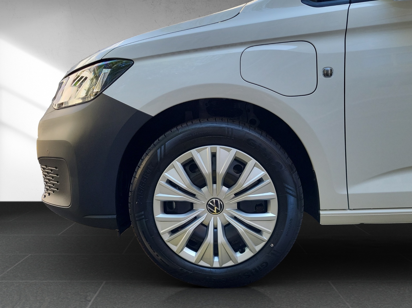 VW Caddy Cargo Entry PHEV Plug-In Hybrid DSG-image-17