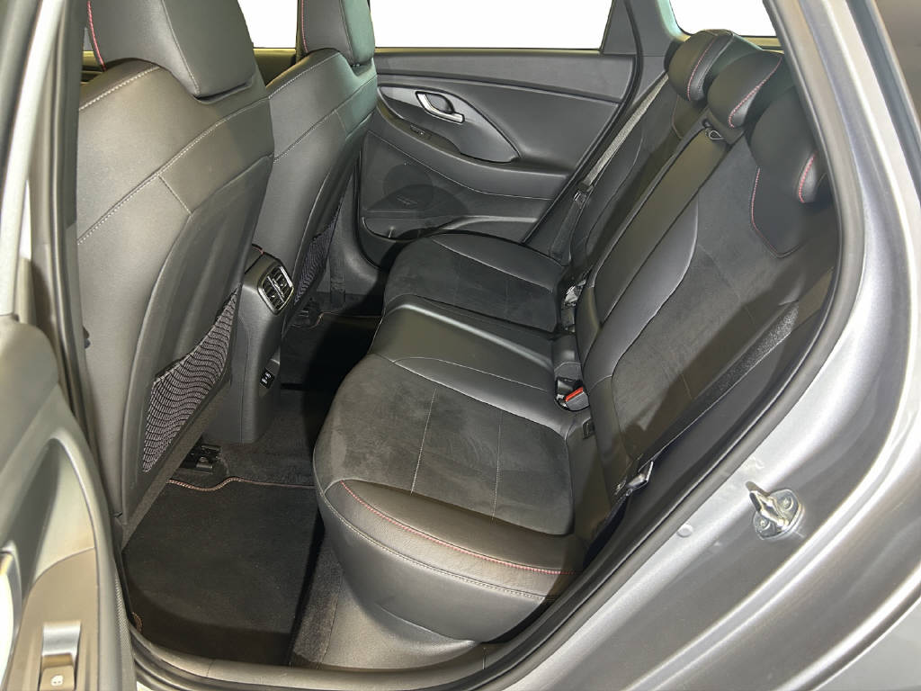 HYUNDAI i30 Wagon 1.5 T-GDi N-Line-image-11