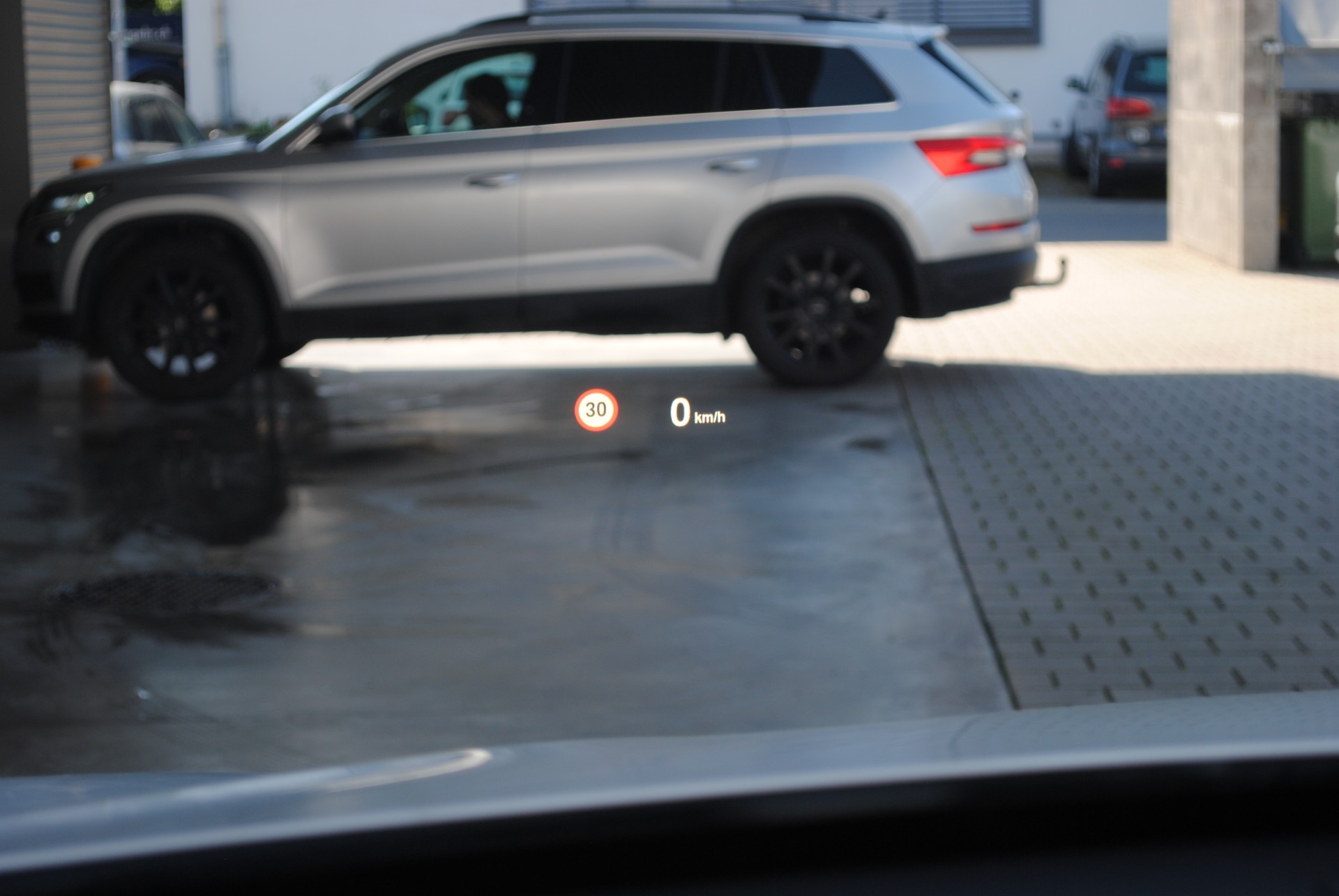 BMW X1 xDrive 20i xLine Steptronic-image-11