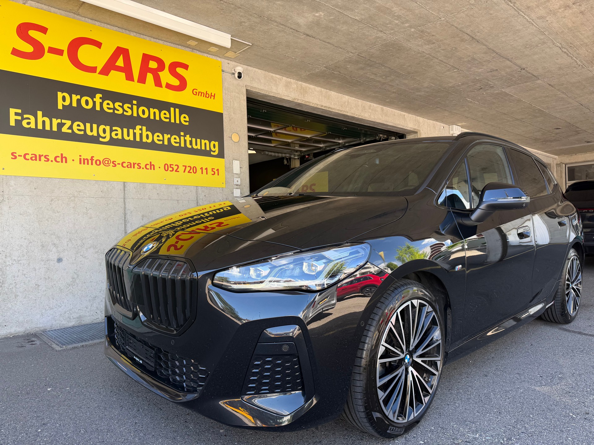 BMW 220i Active Tourer M Sport DKG-image-1