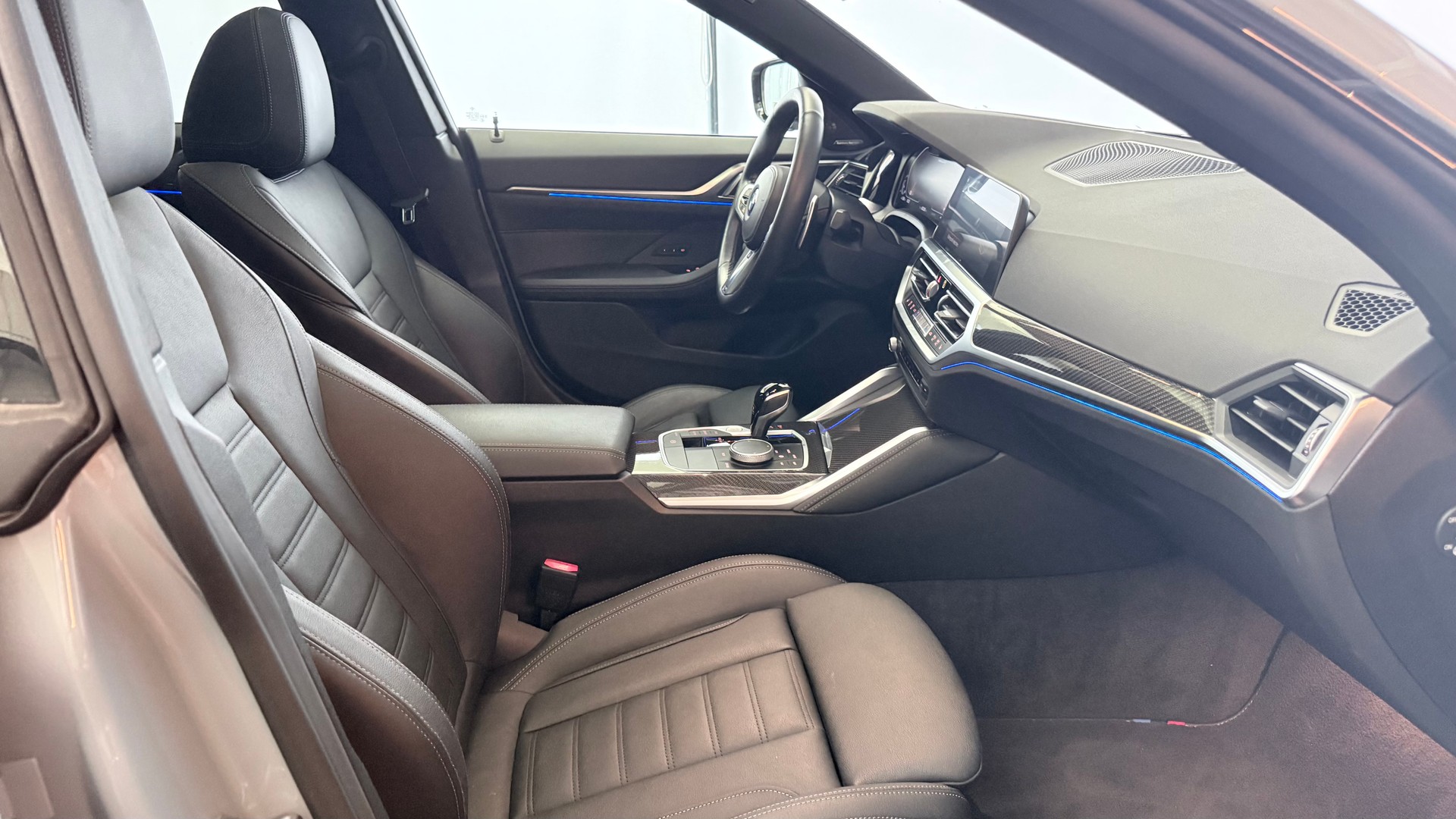 BMW M440i xDrive Gran Coupé-image-25