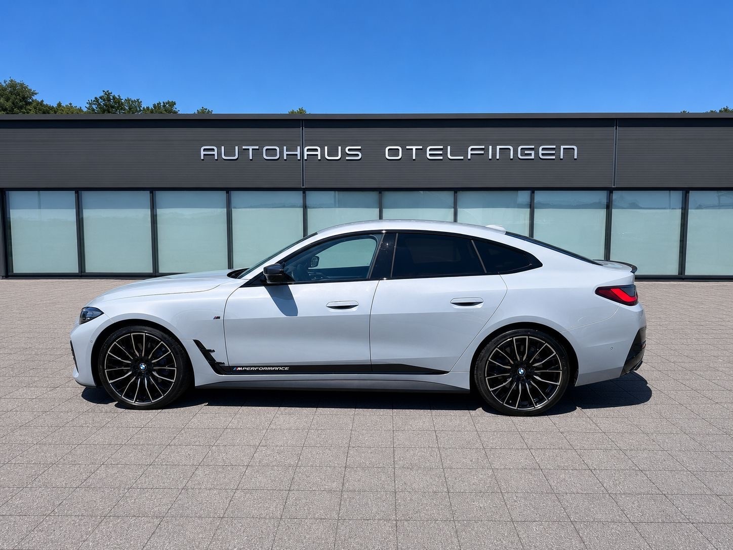 BMW M440i xDrive Gran Coupé-image-0