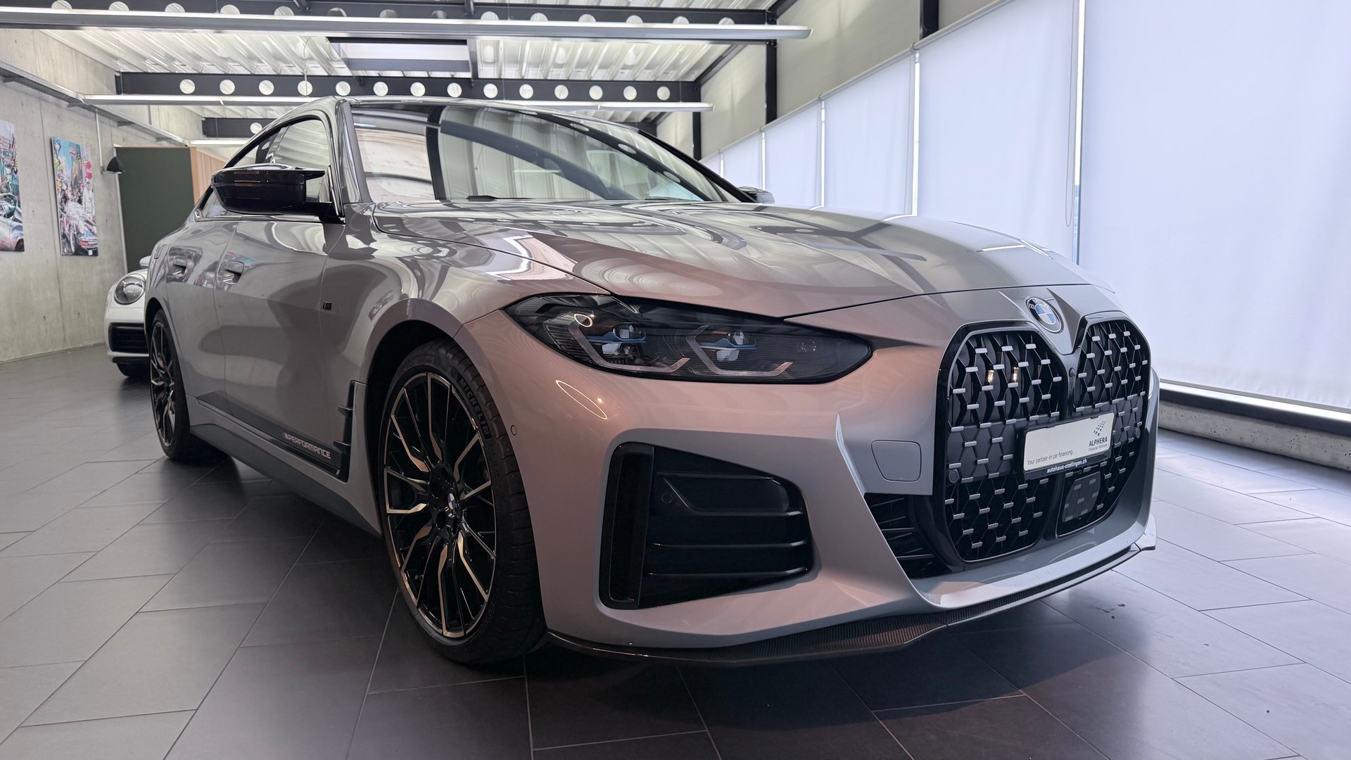 BMW M440i xDrive Gran Coupé-image-2