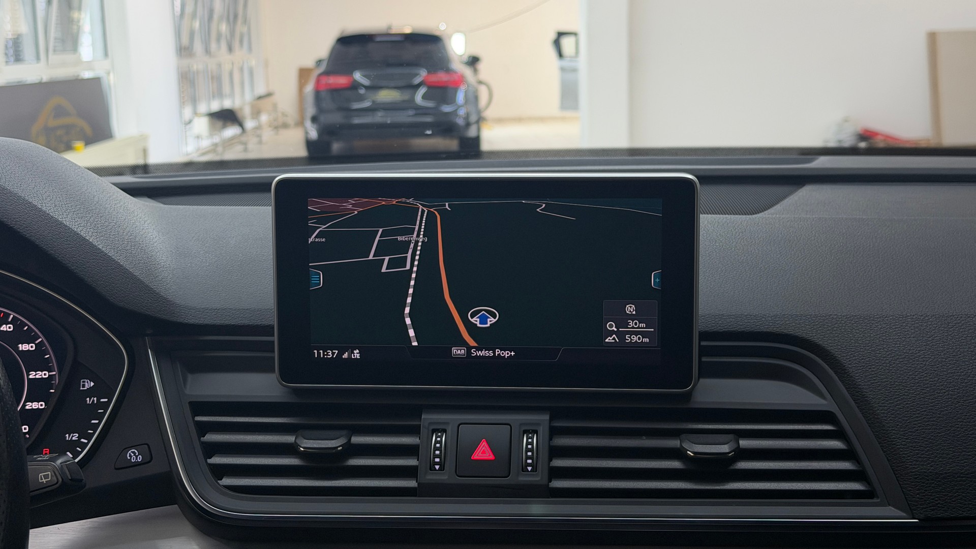 AUDI Q5 55 TFSI e sport quattro-image-10