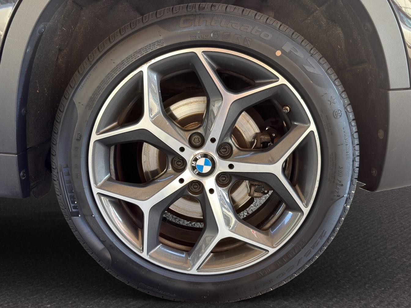 BMW X1 20i xDrive XLine-image-9