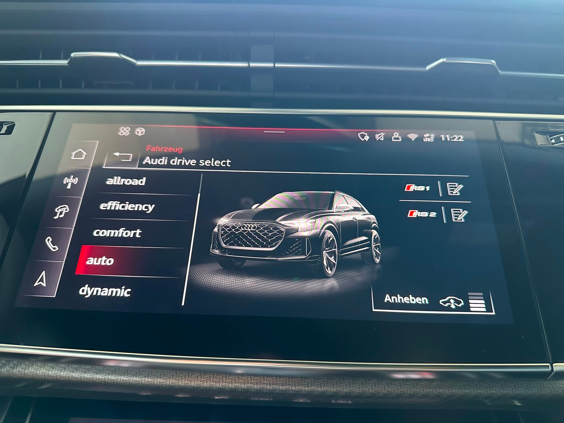 AUDI RSQ8 performance quattro-image-15