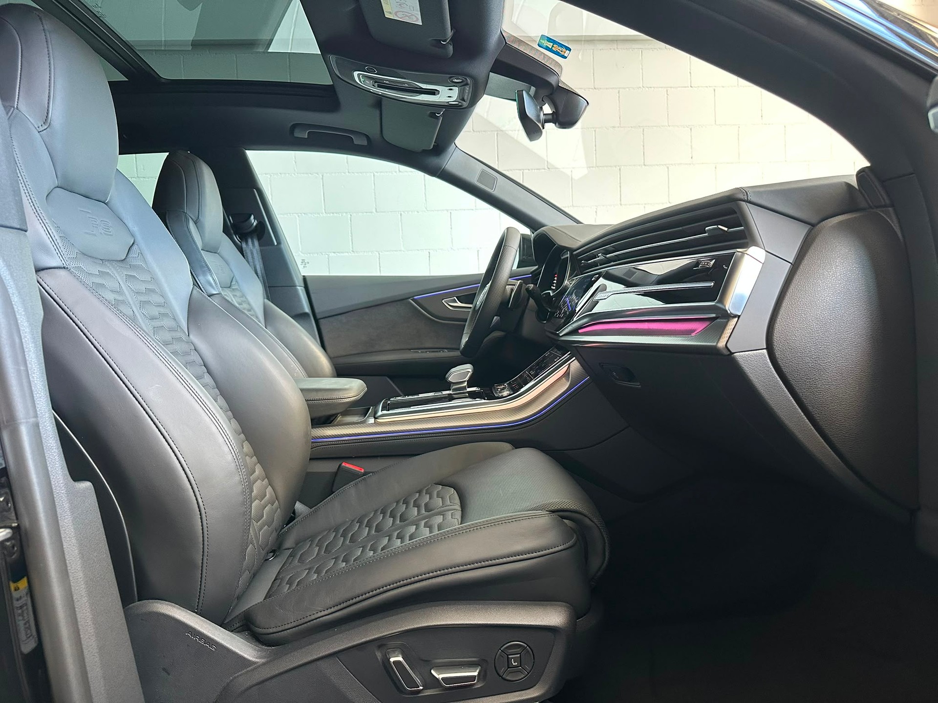 AUDI RSQ8 performance quattro-image-7