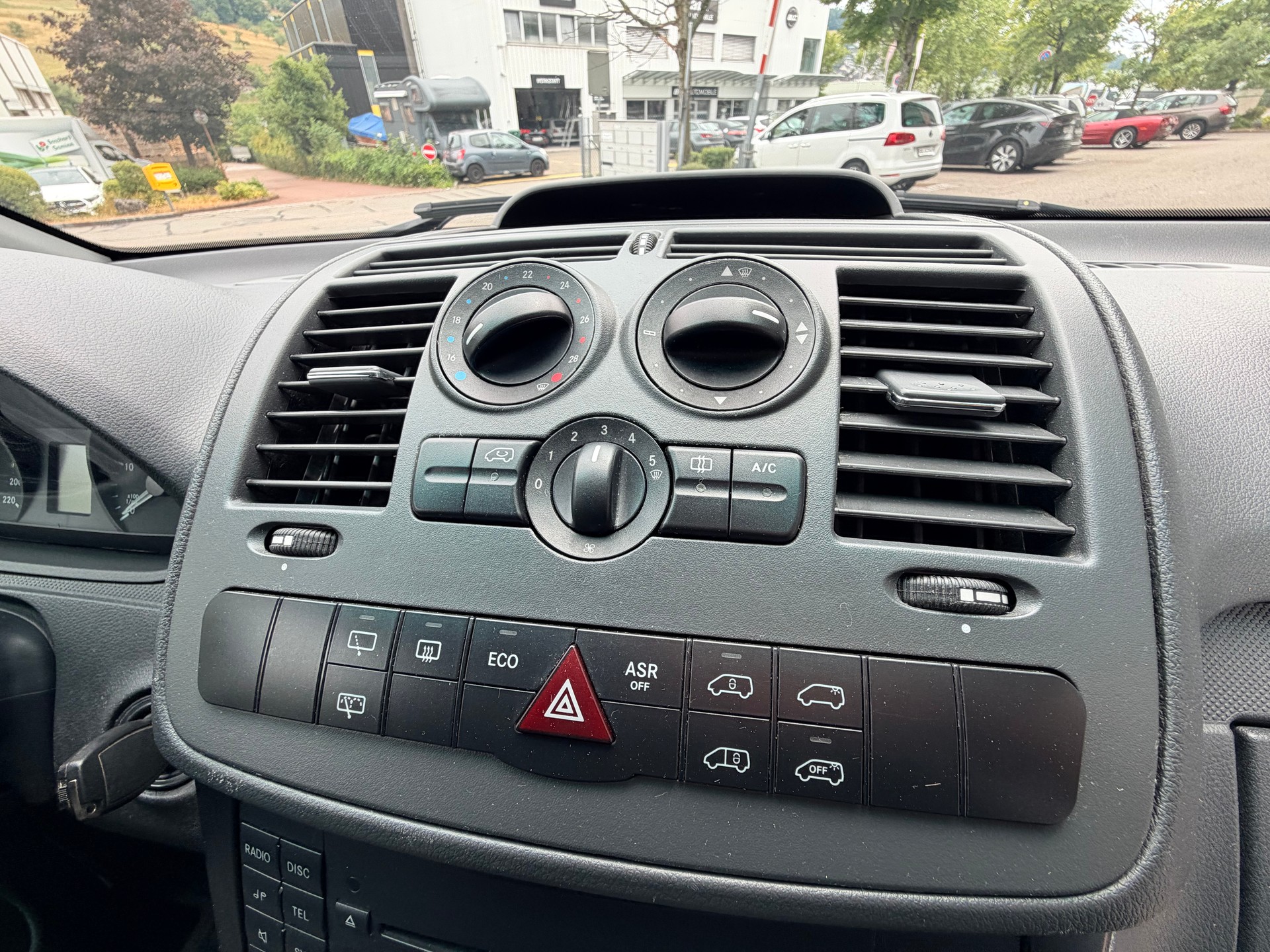 MERCEDES-BENZ Vito 113 CDI Blue Efficiency L-image-9