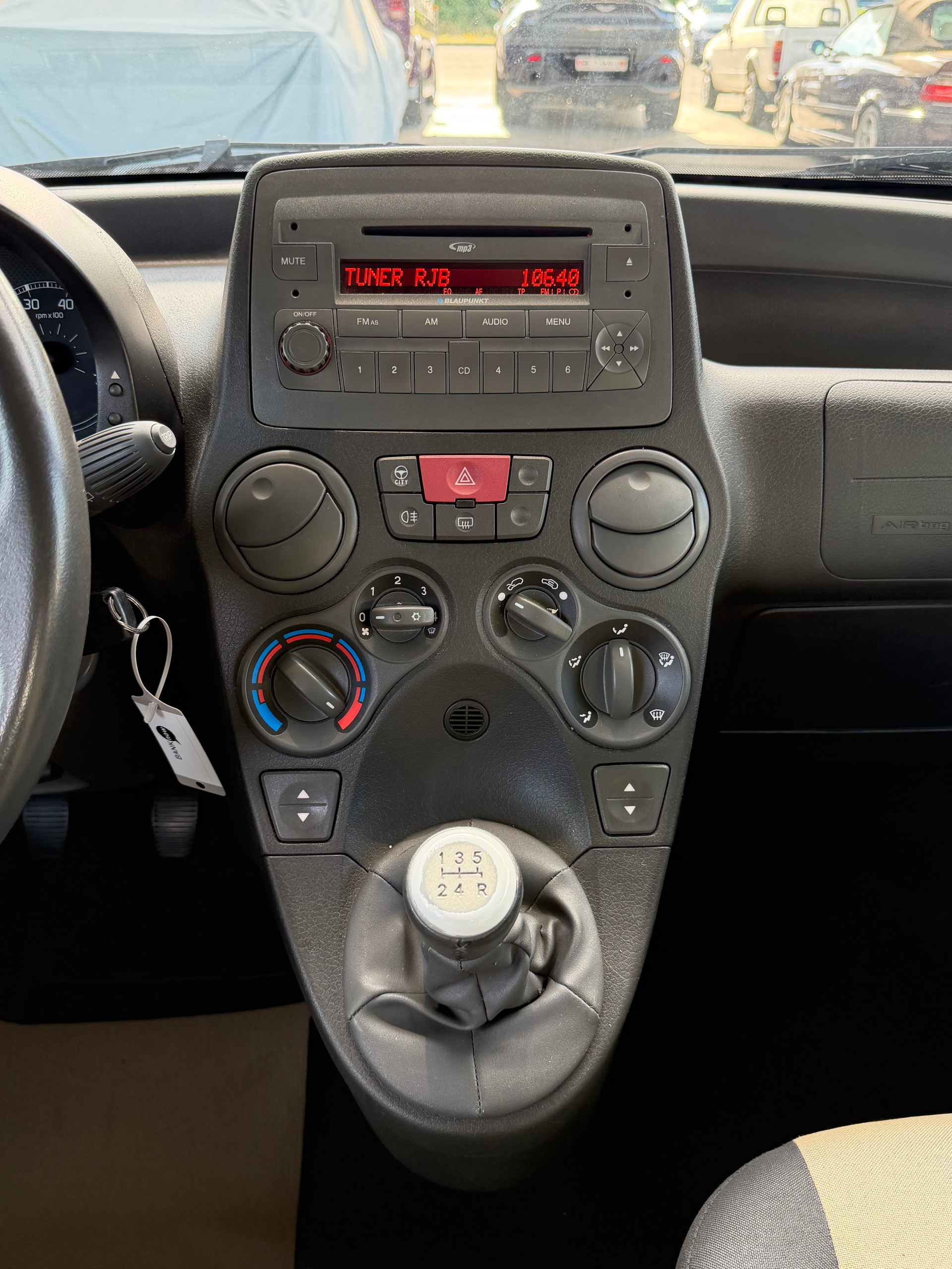 FIAT Panda 1.2 Dynamic plus-image-9