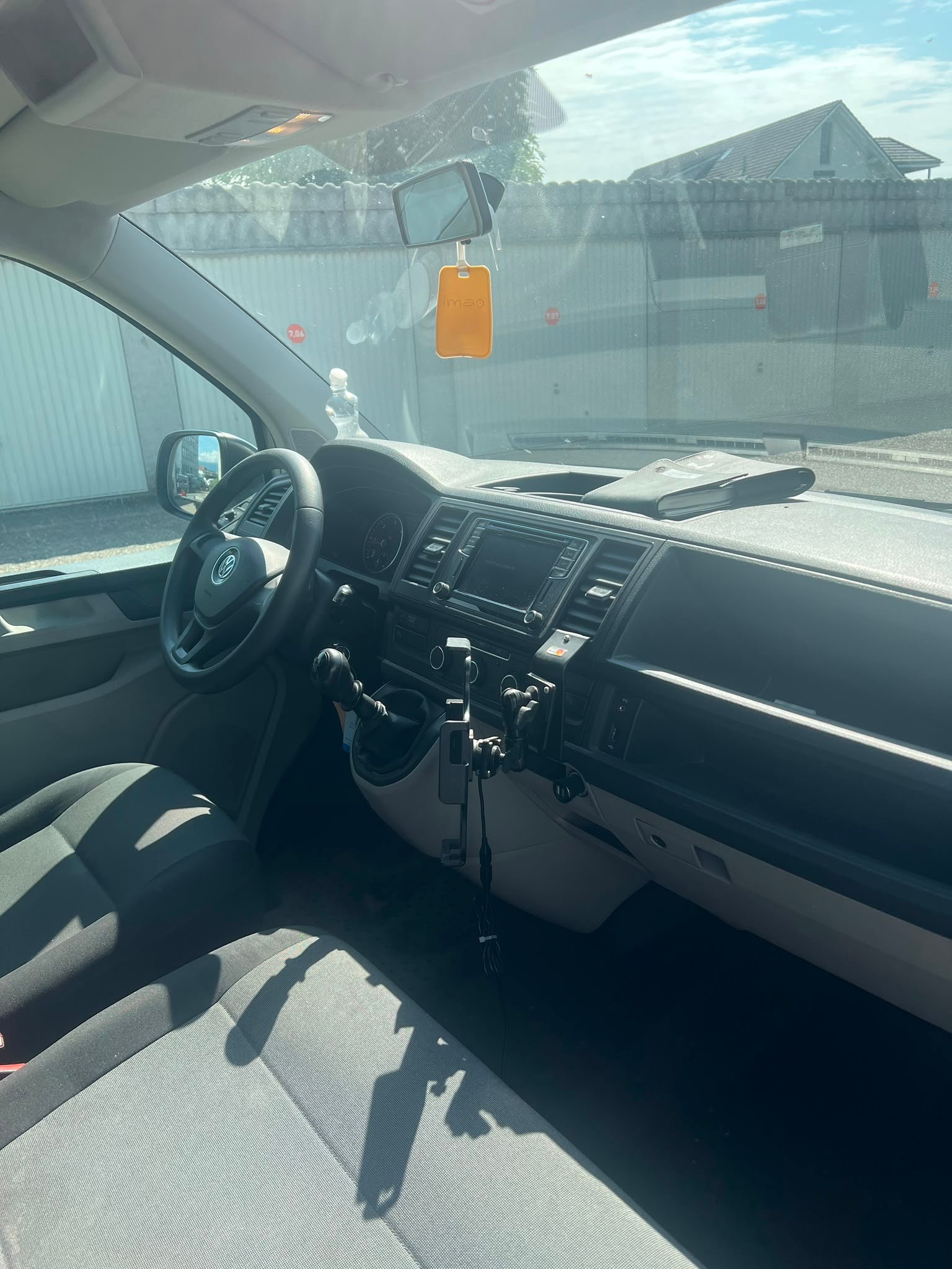 VW T6.1 2.0 TDI Entry-image-9