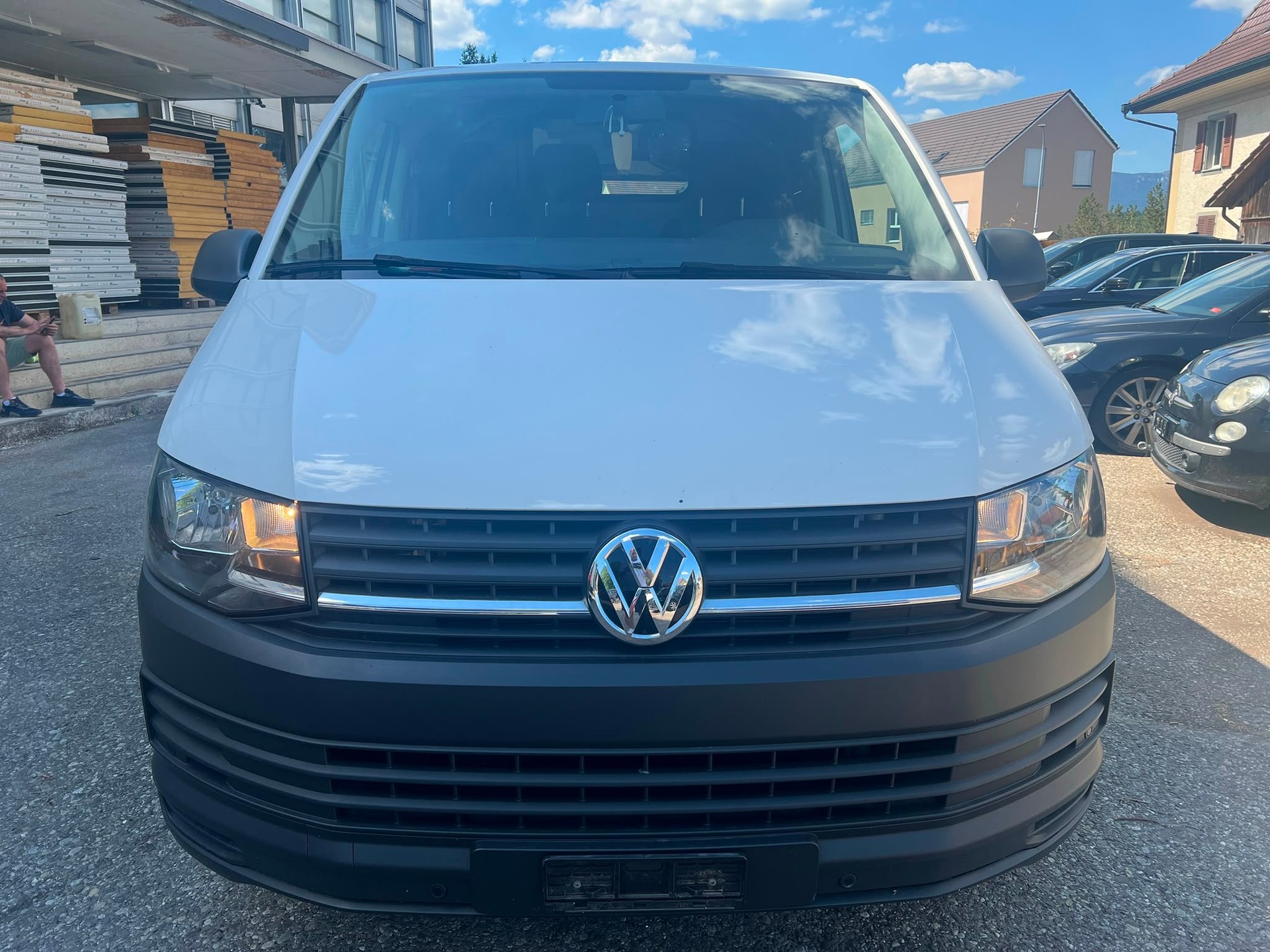 VW T6.1 2.0 TDI Entry-image-2