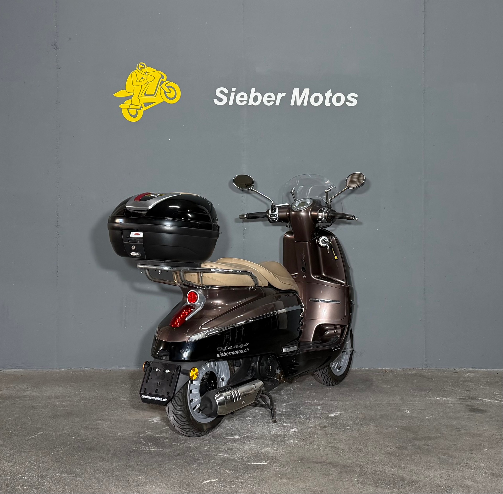 PEUGEOT Django Heritage 125-showroom-element-3