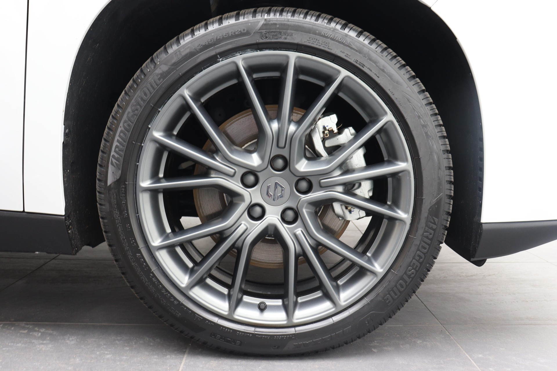 LEAPMOTOR C10 1.5 Hybrid EV-image-4