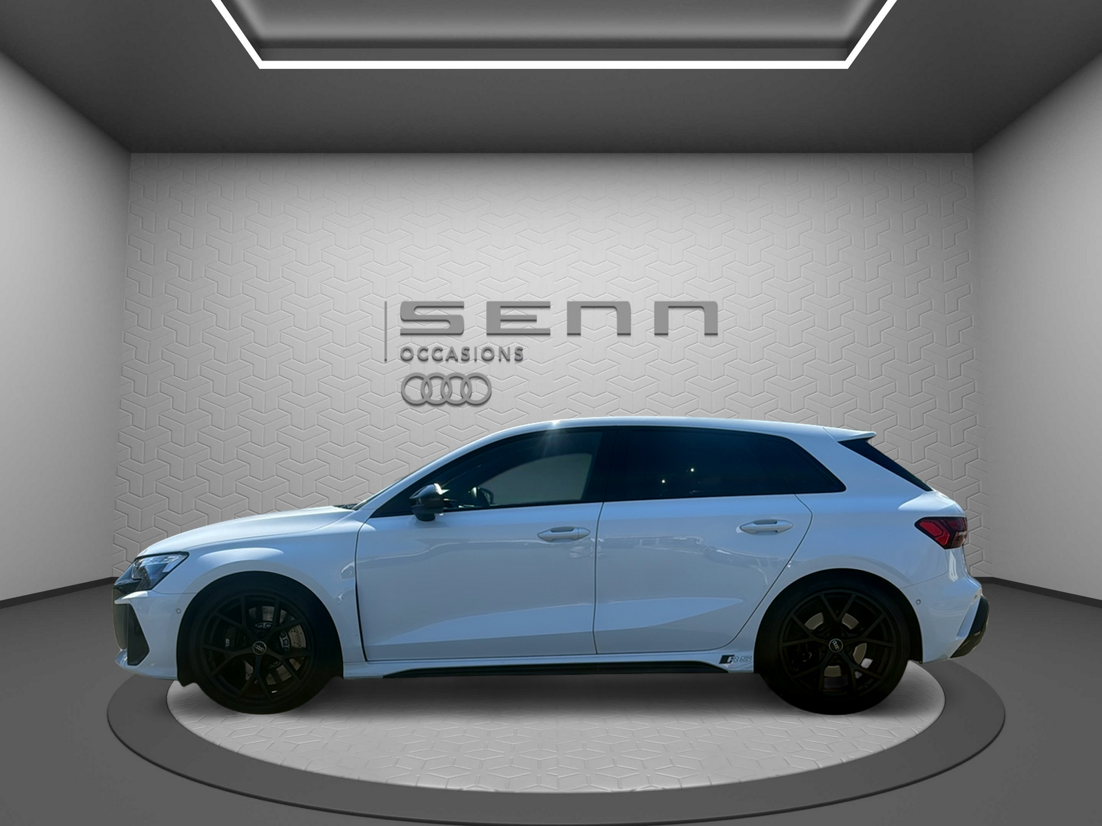 AUDI RS3 Sportback 2.5 TSI quattro S-tronic-image-2