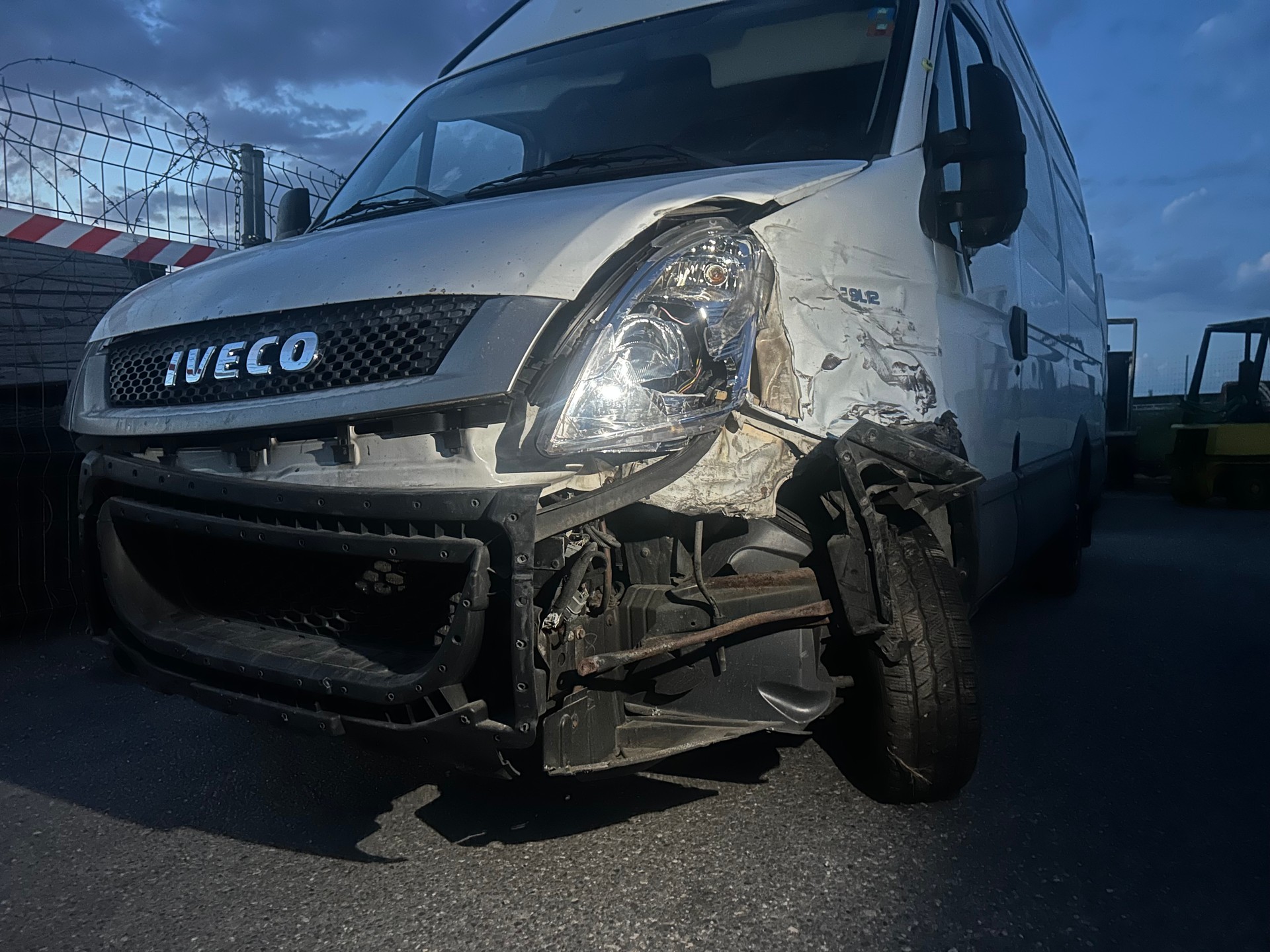 IVECO 29 L 12 VL GHBA42A1B1-image-2