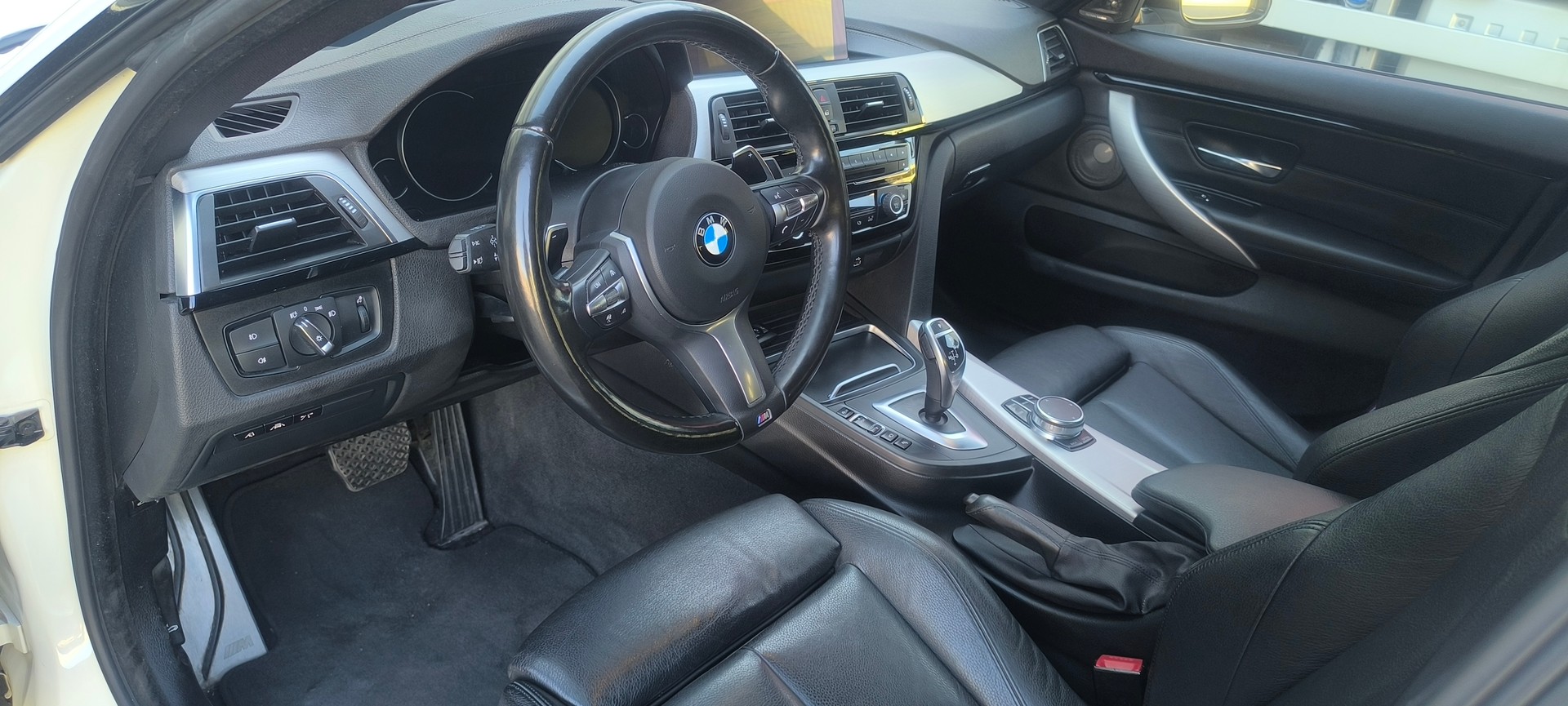 BMW 440i Gran Coupé xDrive M Sport Steptronic-image-12