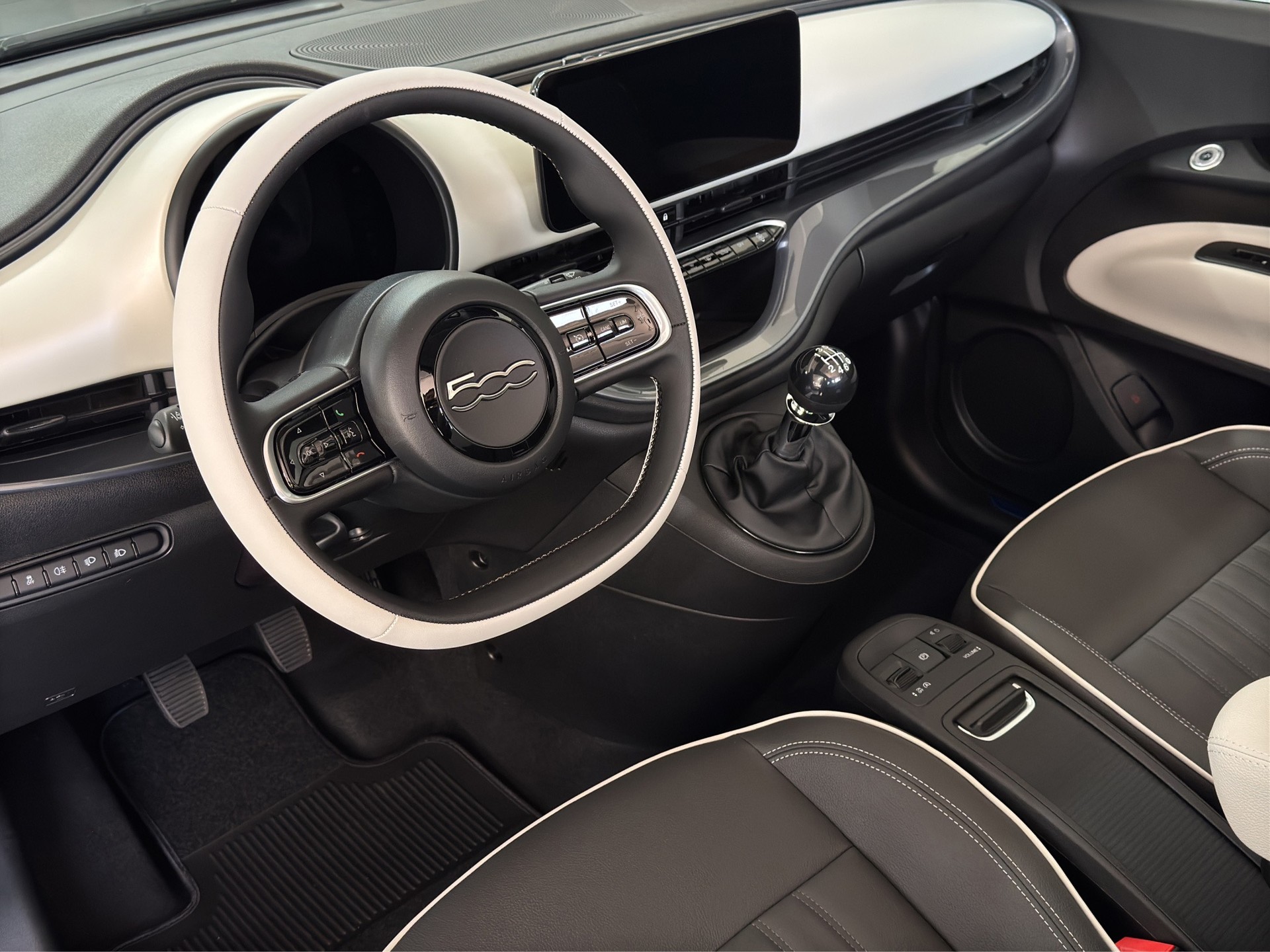 FIAT 500C 1.0 FireFly MHD La Prima "Leder-Navi-RF.-Kamera"-image-15