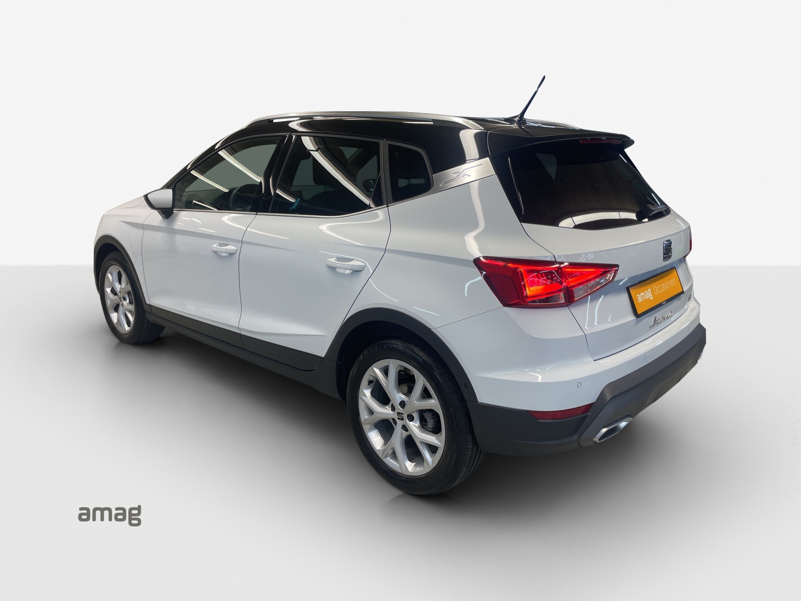 SEAT Arona 1.0 TSI Eco Hola FR DSG-image-2