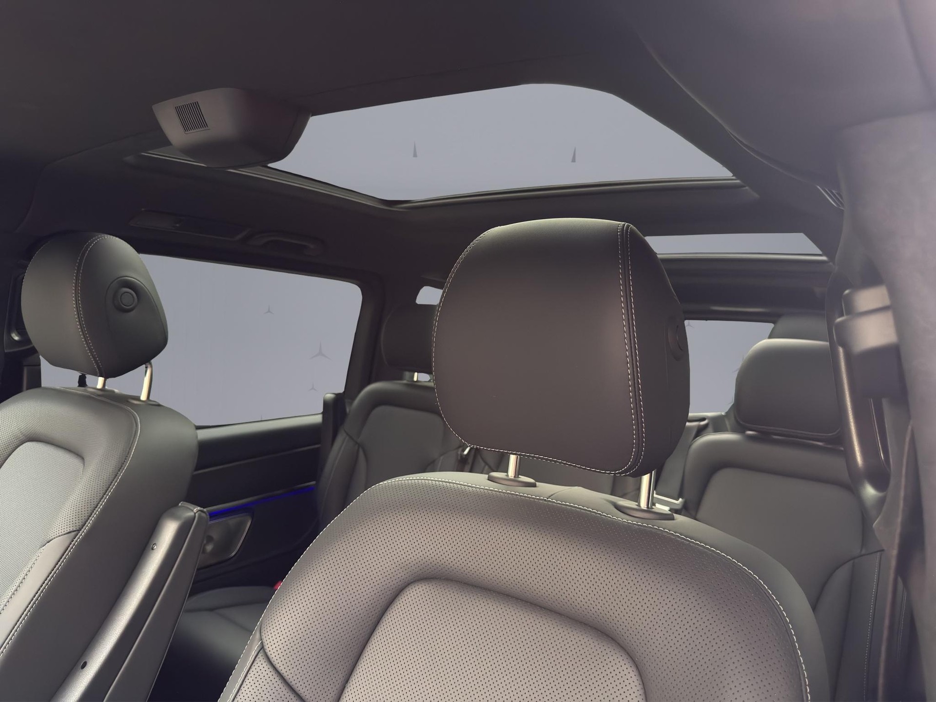 MERCEDES-BENZ V 300 d Exclusive lang Van-image-20