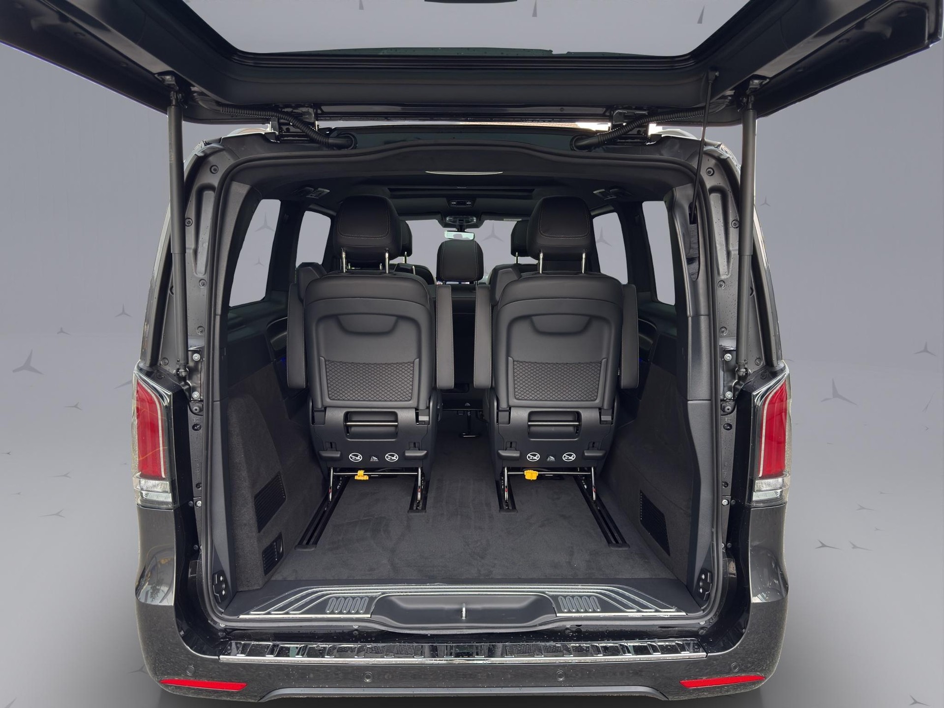 MERCEDES-BENZ V 300 d Exclusive lang Van-image-17