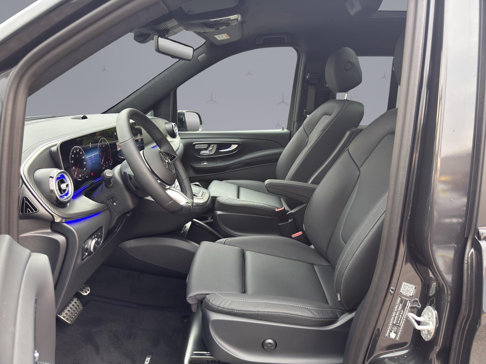 MERCEDES-BENZ V 300 d Exclusive lang Van-image-8