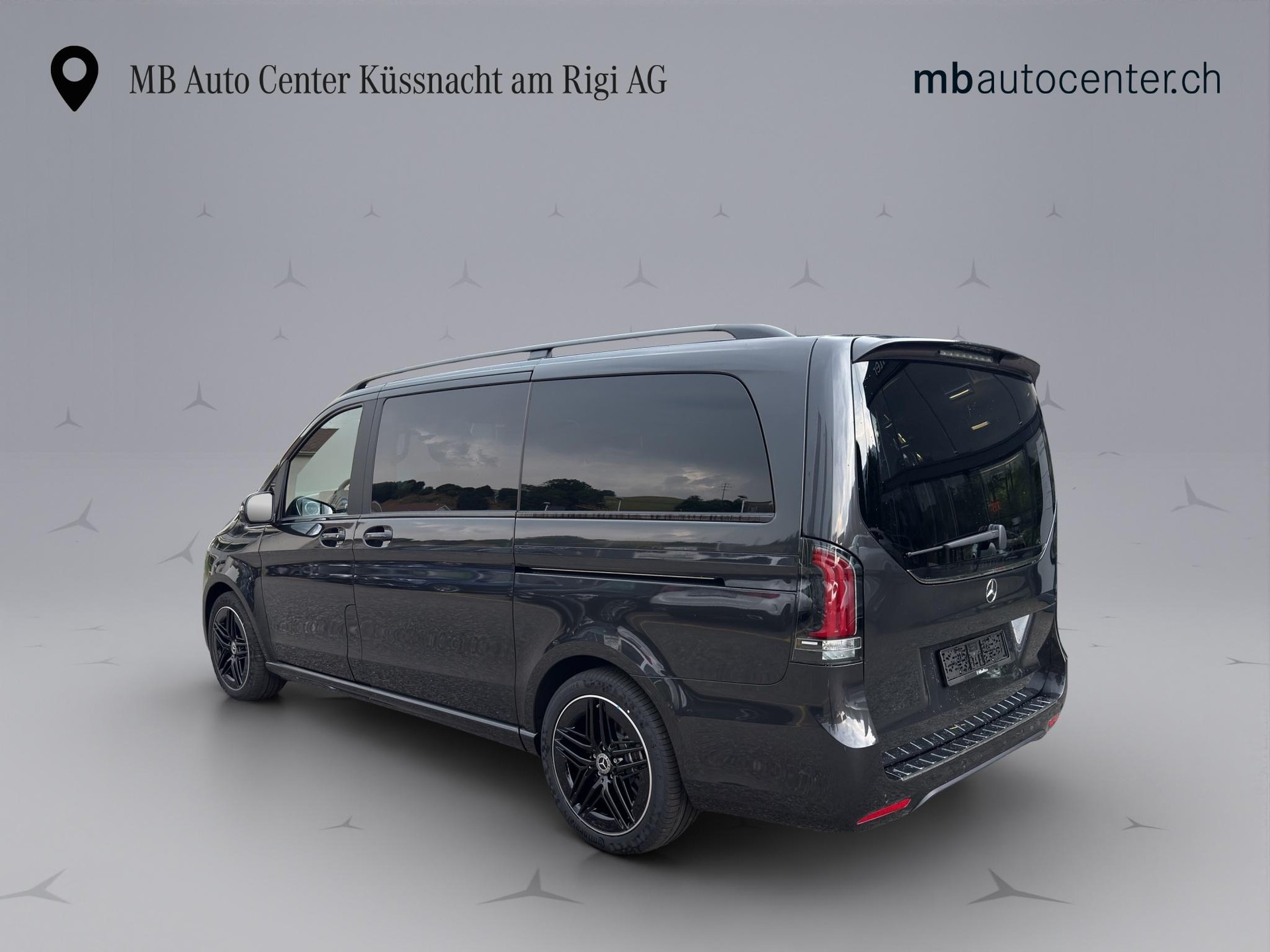 MERCEDES-BENZ V 300 d Exclusive lang Van-image-3