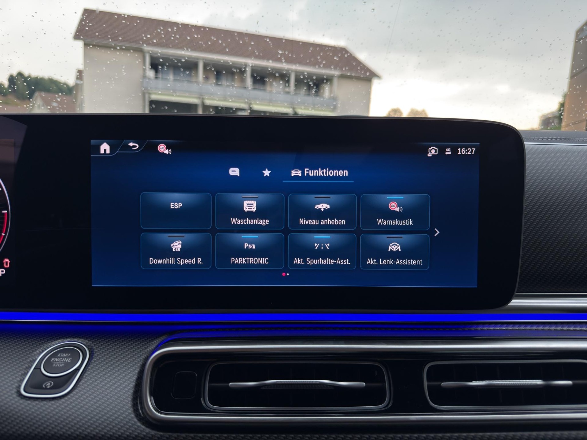 MERCEDES-BENZ V 300 d Exclusive lang Van-image-25