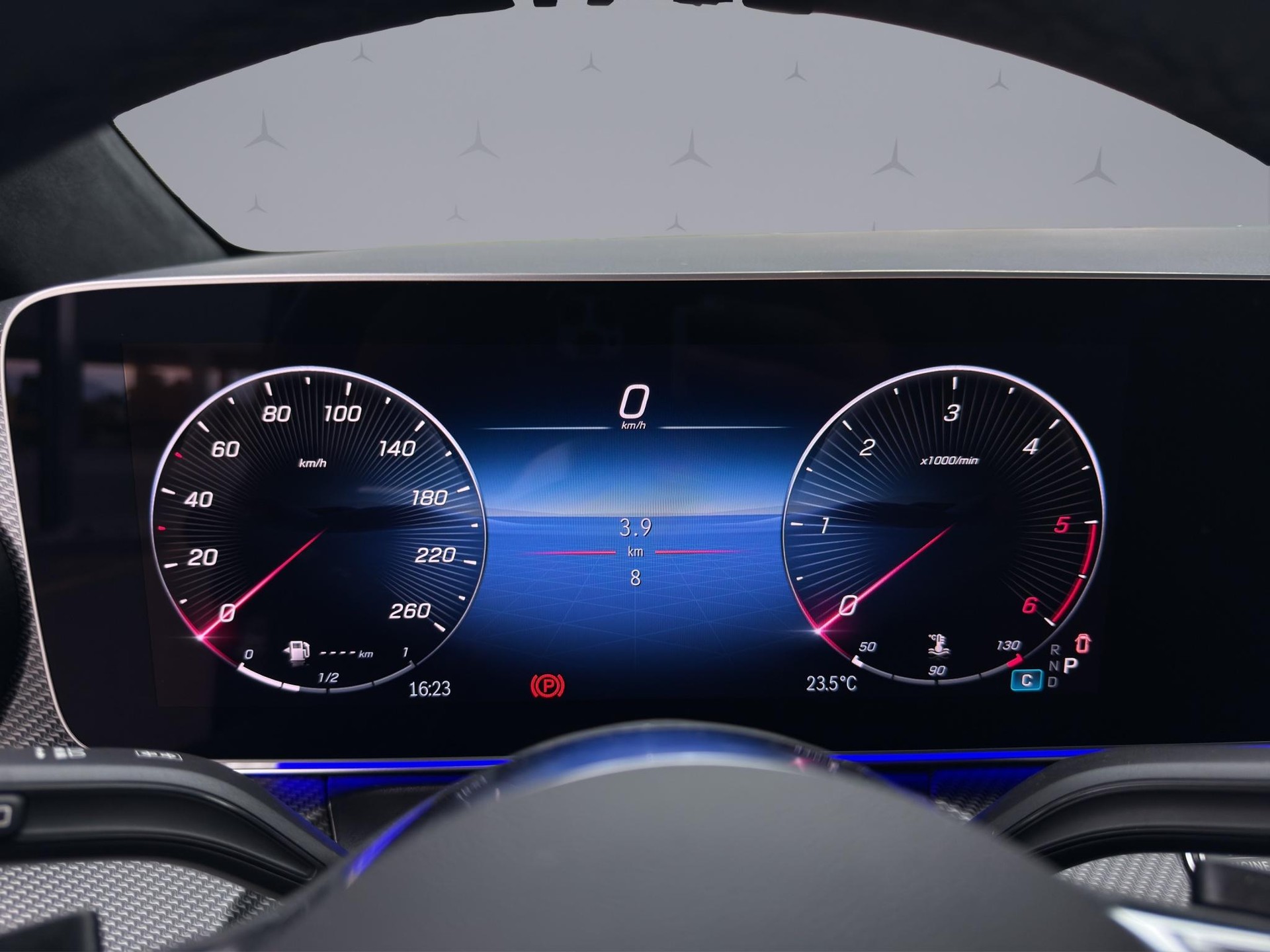 MERCEDES-BENZ V 300 d Exclusive lang Van-image-10