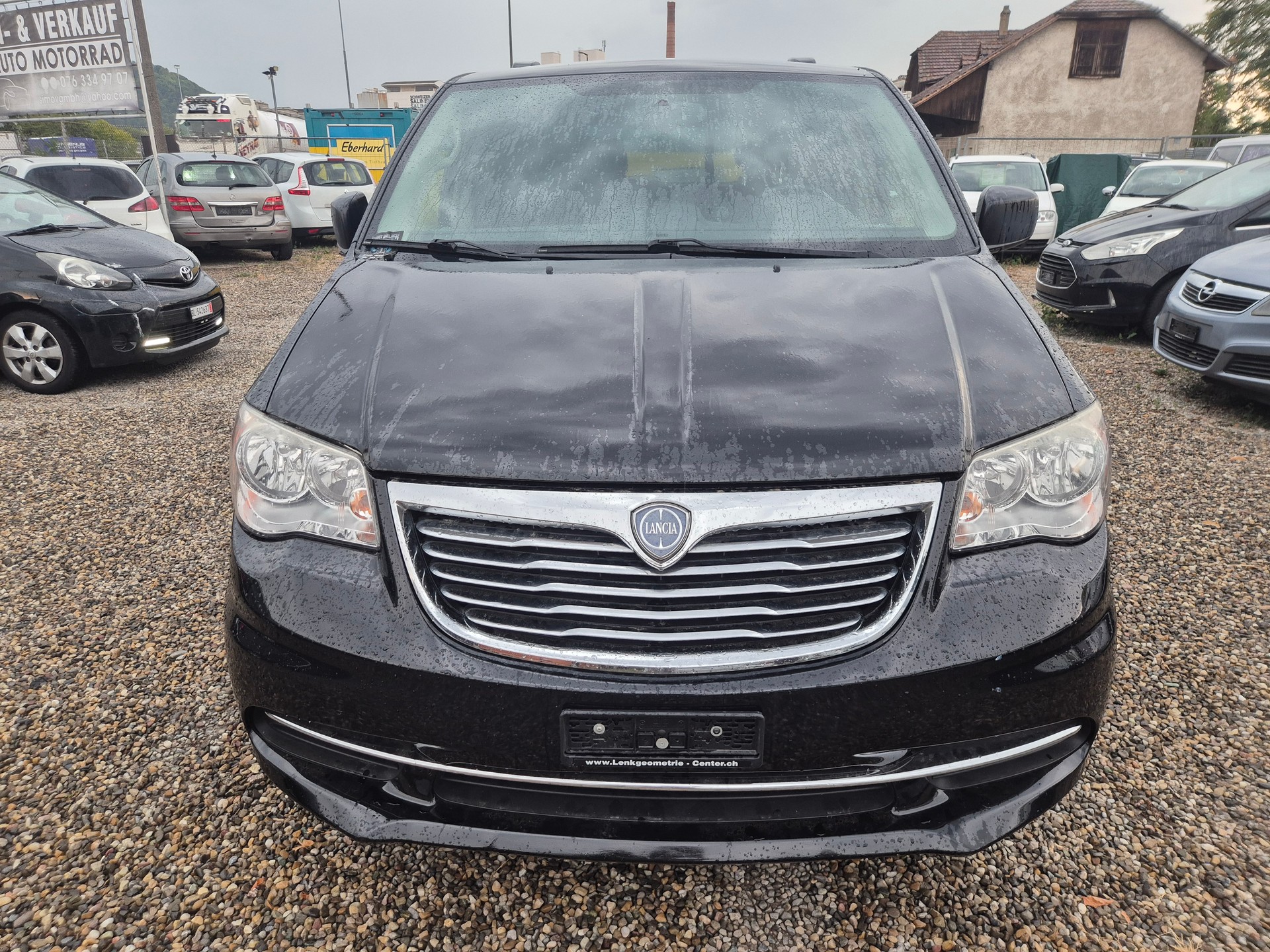 LANCIA VOYAGER-image-2