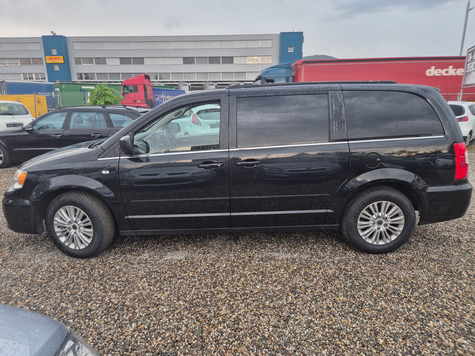 LANCIA VOYAGER-image-6