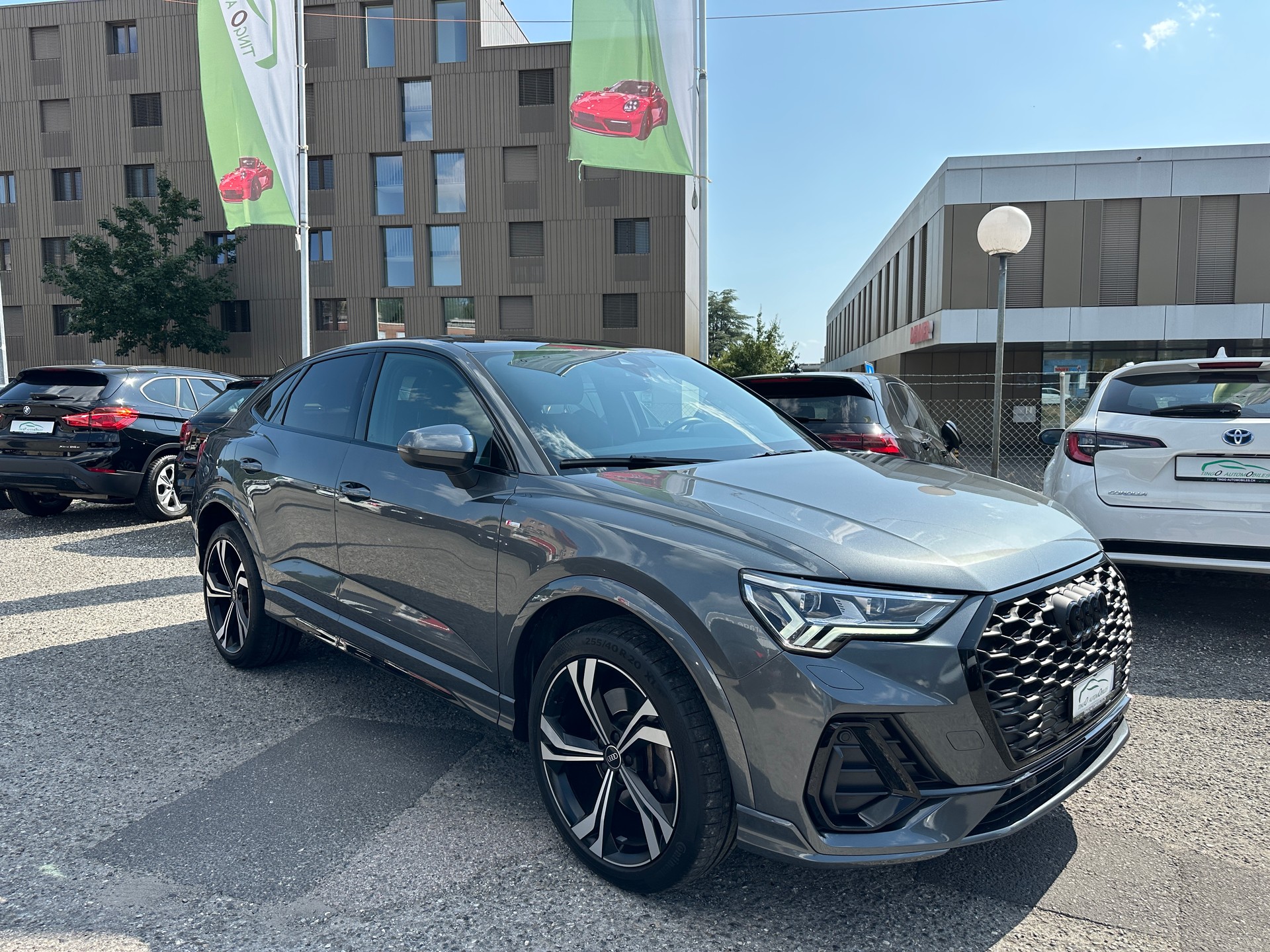 AUDI Q3 Sportback 45 TFSI e S line S-tronic-showroom-element-2