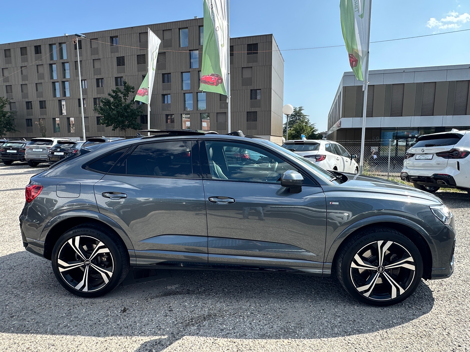 AUDI Q3 Sportback 45 TFSI e S line S-tronic-image-8
