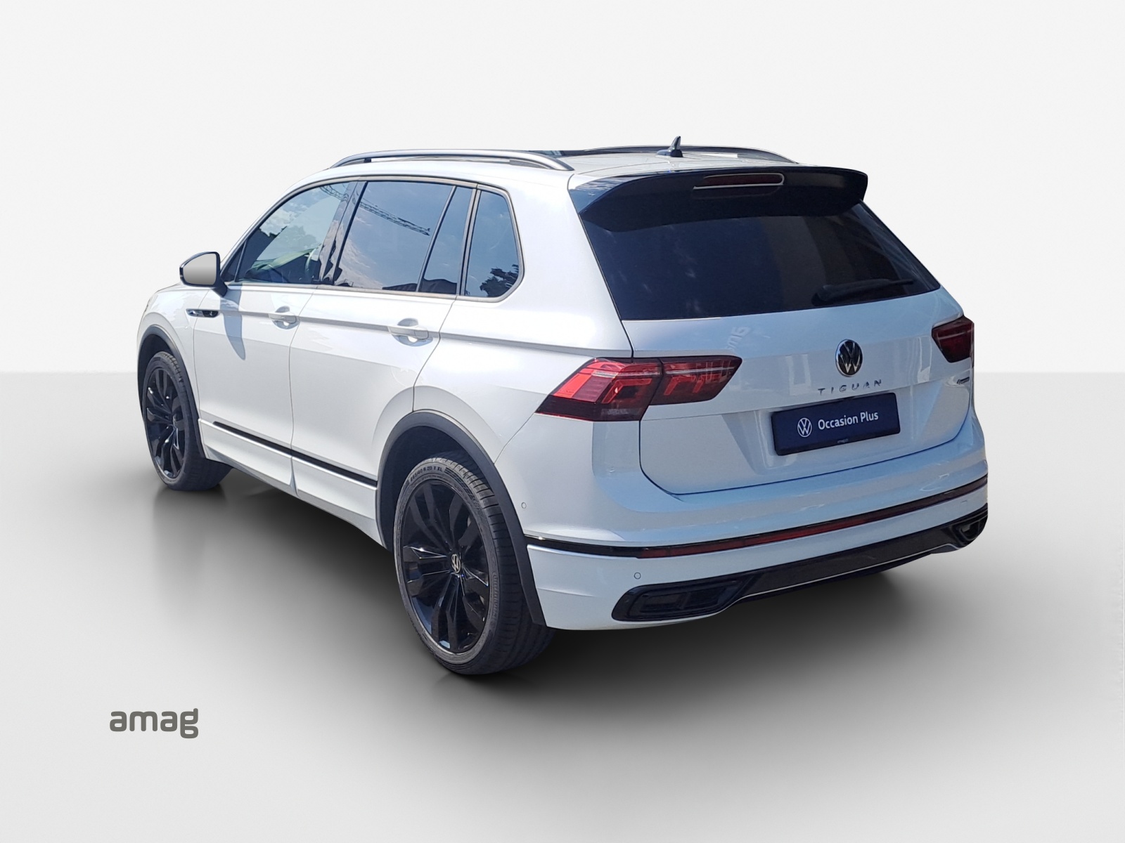 VW Tiguan 2.0TSI R-Line 4Motion DSG-image-2