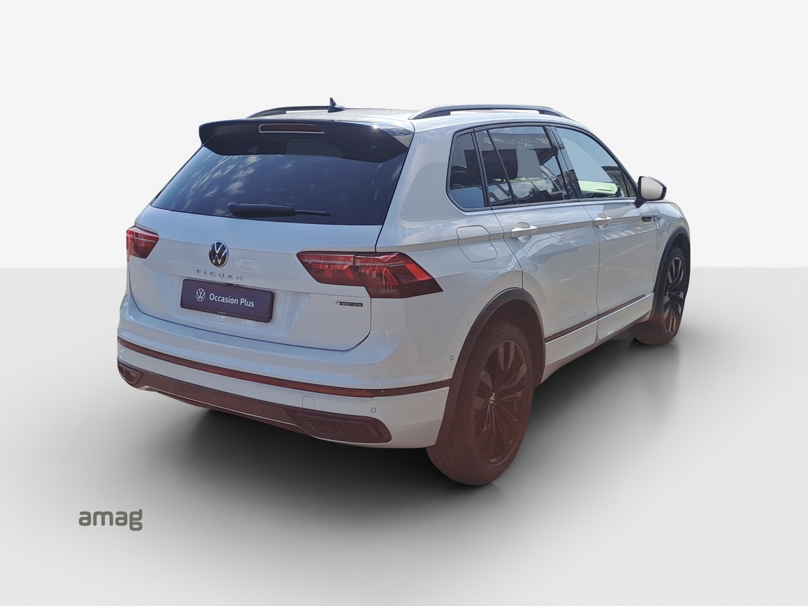 VW Tiguan 2.0TSI R-Line 4Motion DSG-image-4