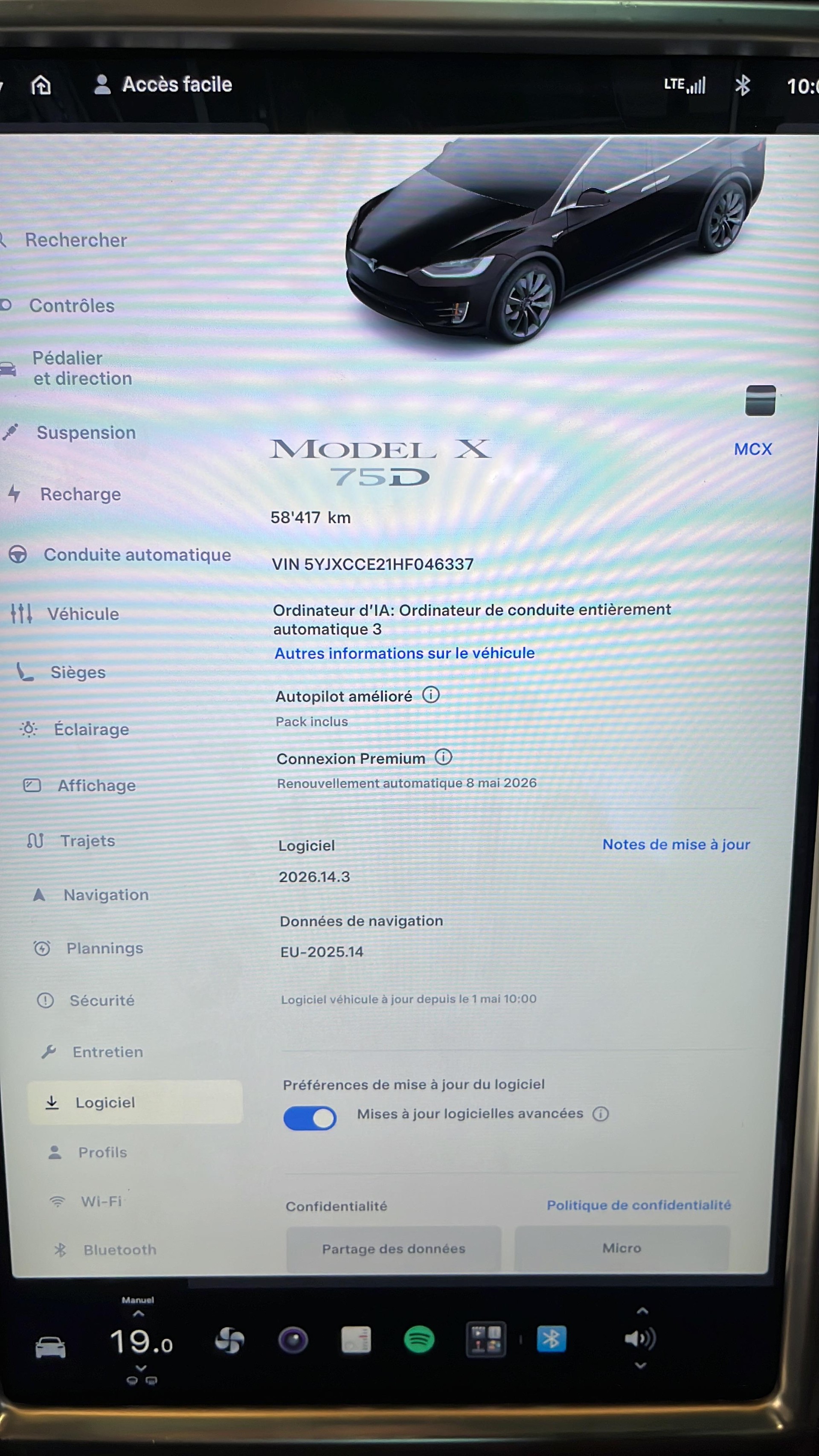 TESLA Model X 75 D-image-22