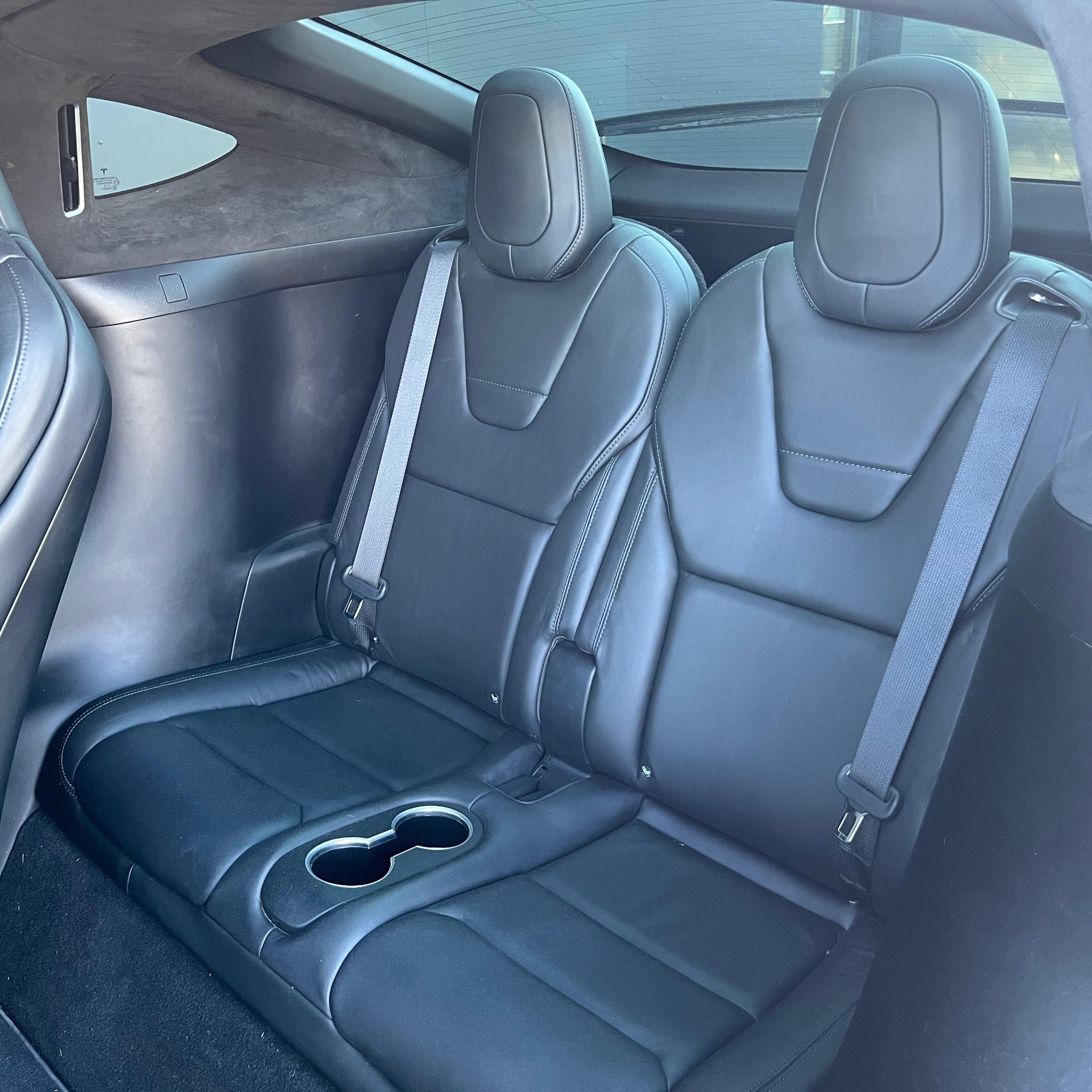 TESLA Model X 75 D-image-11