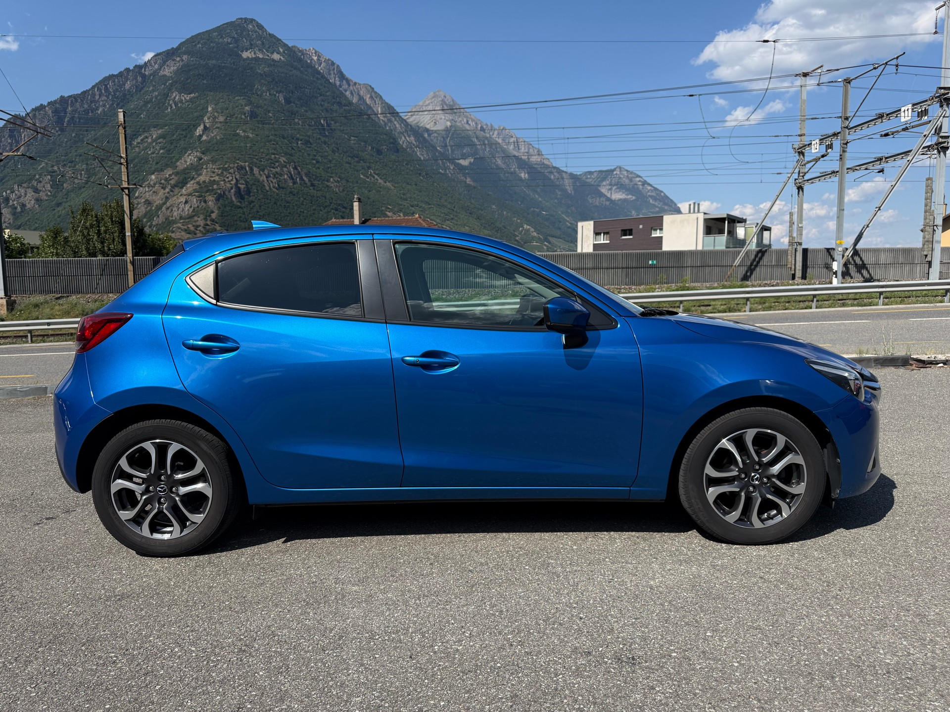 MAZDA 2 SKYACTIV-G 90 Ambition Automat-image-5