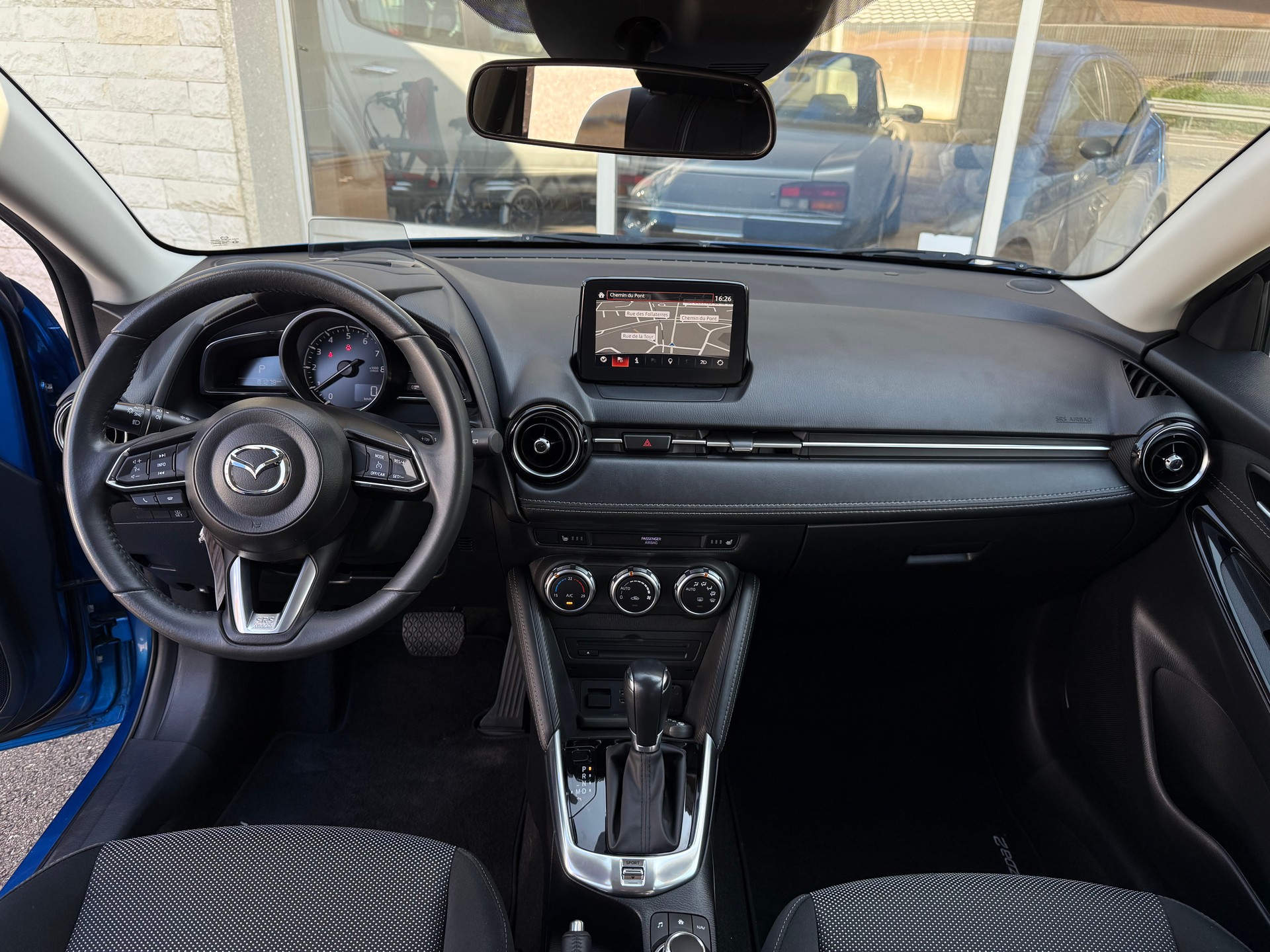 MAZDA 2 SKYACTIV-G 90 Ambition Automat-image-9