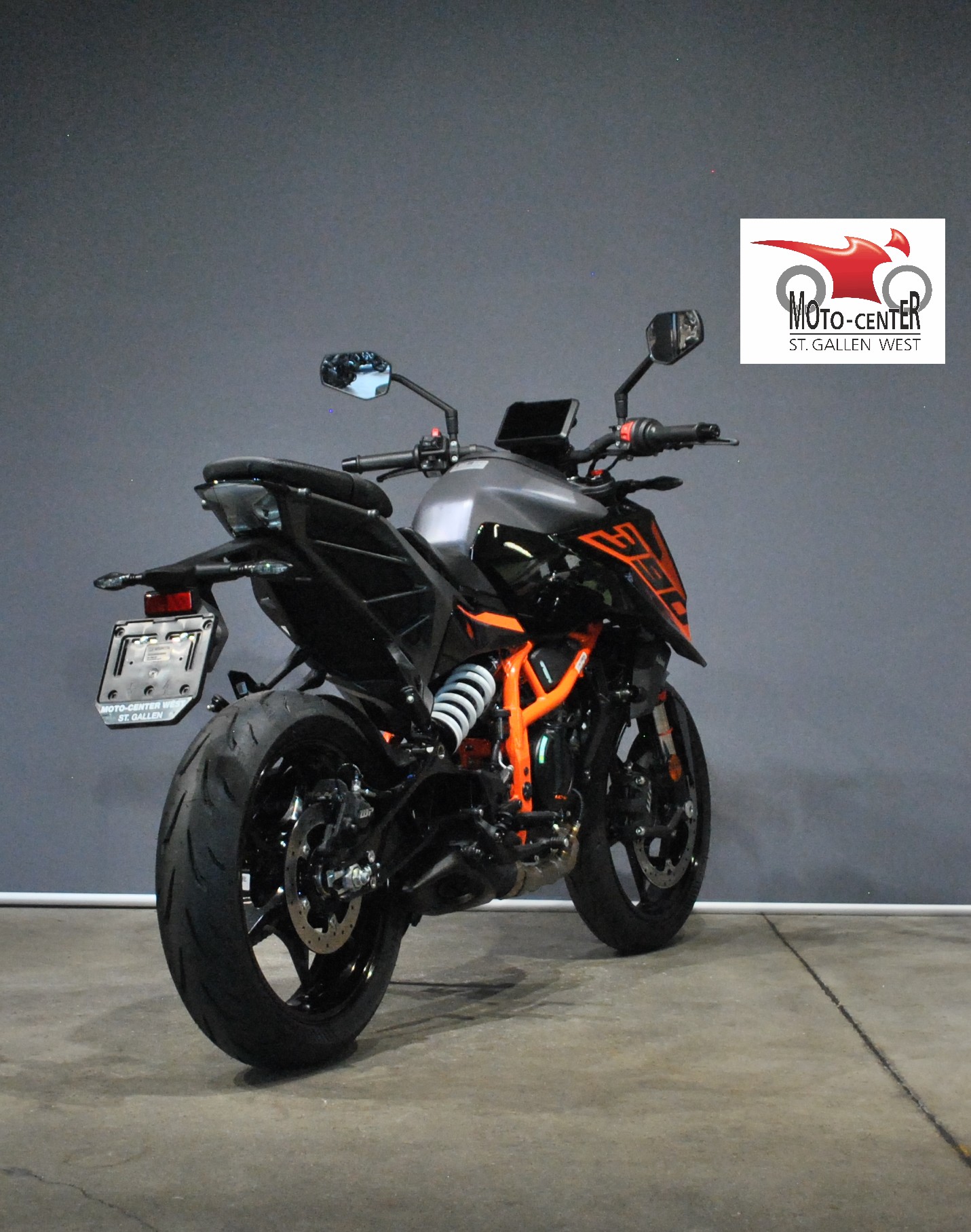 KTM 390 Duke-image-4