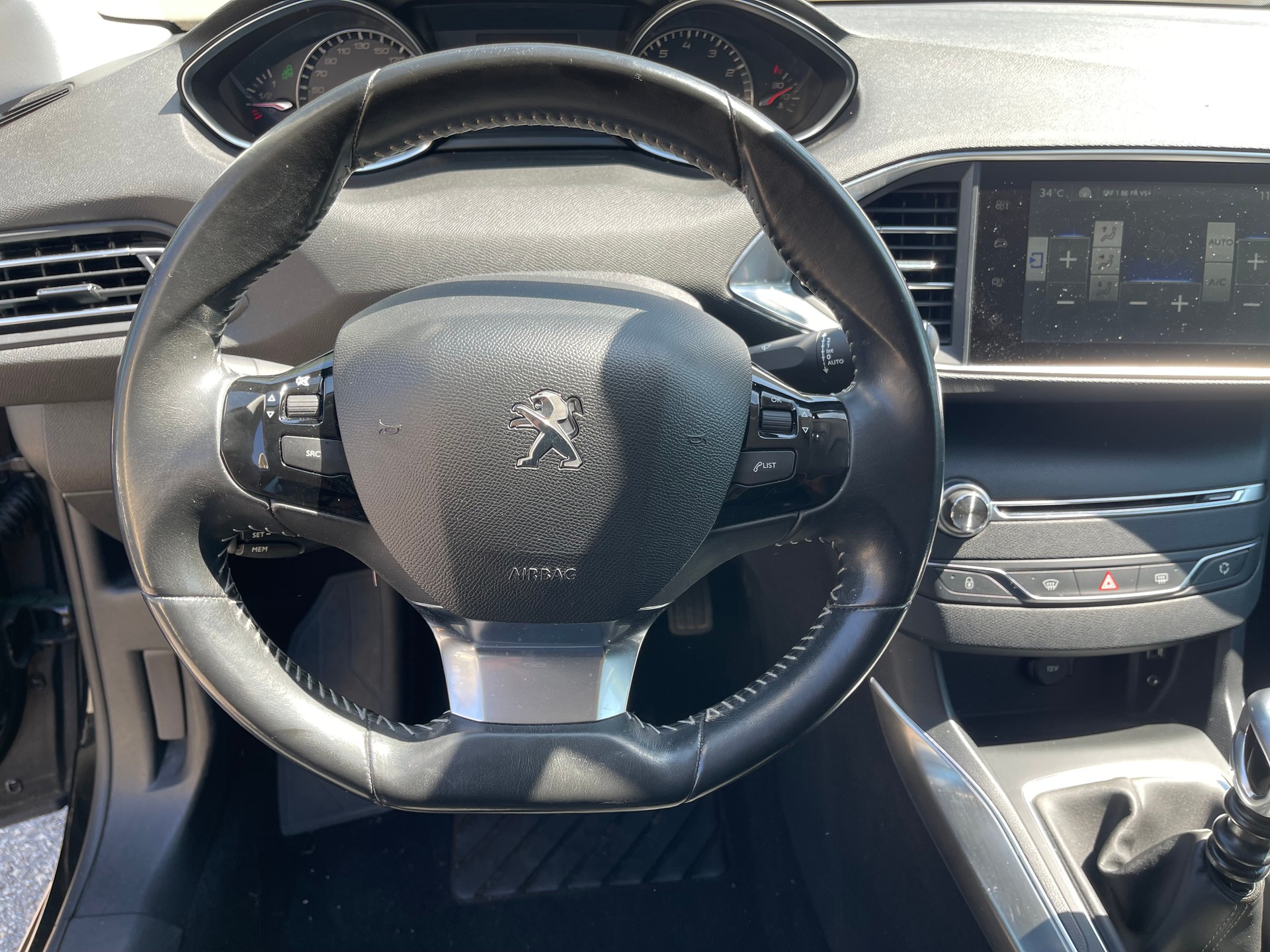 PEUGEOT 308 1.6 THP Allure-image-10