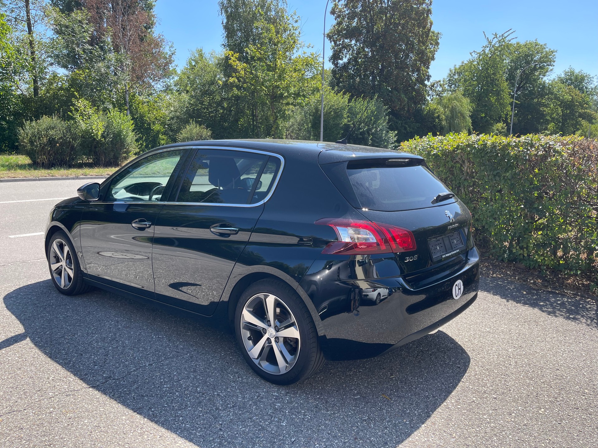 PEUGEOT 308 1.6 THP Allure-image-2