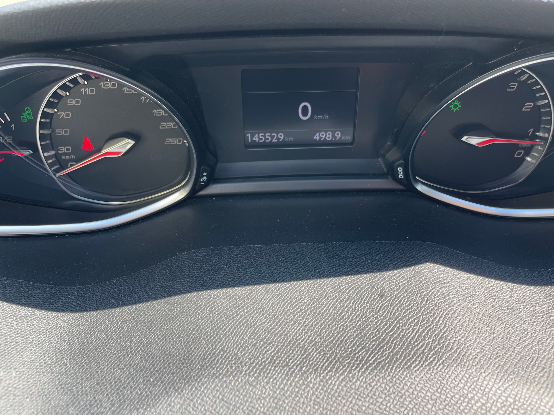 PEUGEOT 308 1.6 THP Allure-image-11