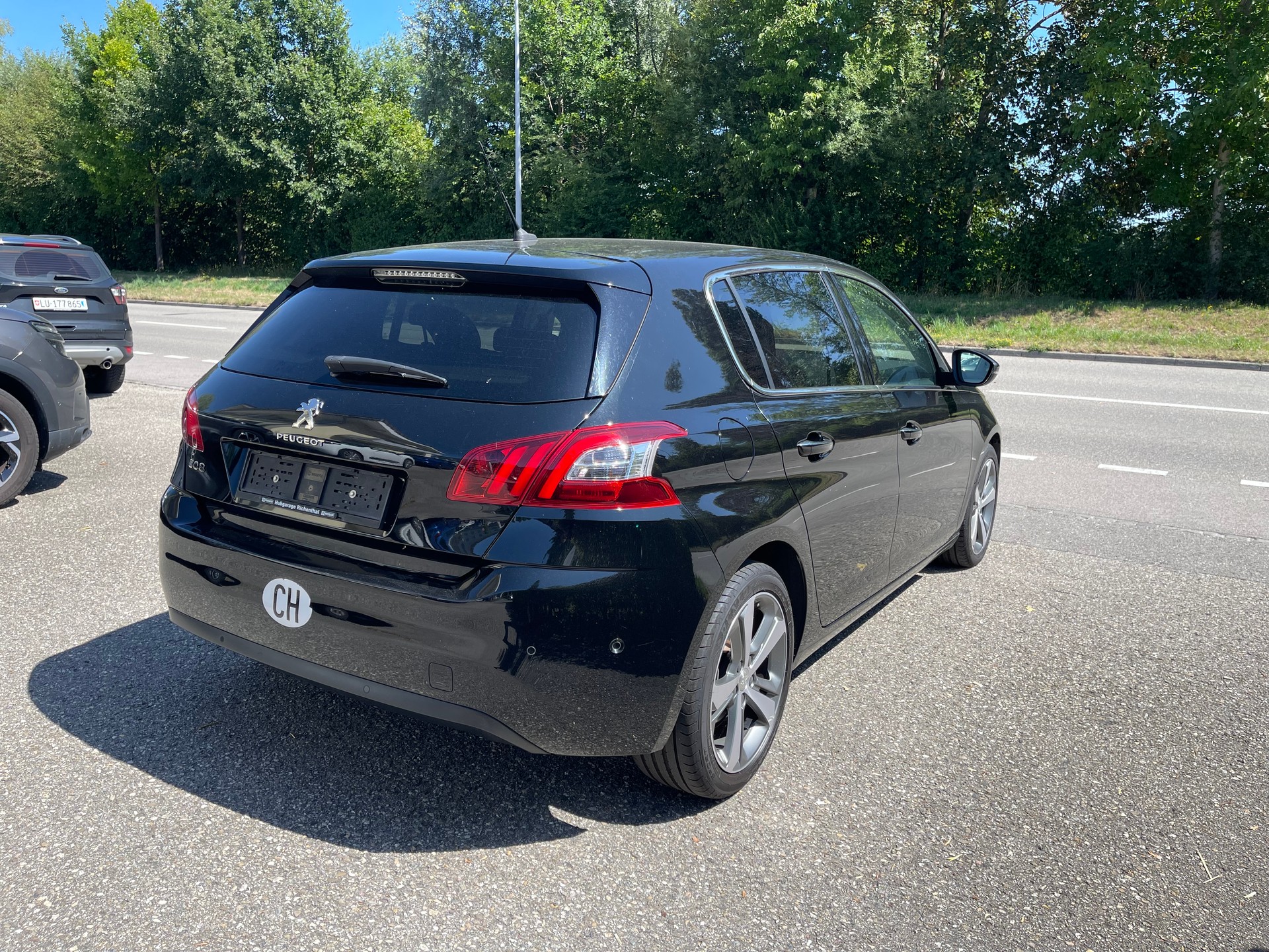 PEUGEOT 308 1.6 THP Allure-image-4