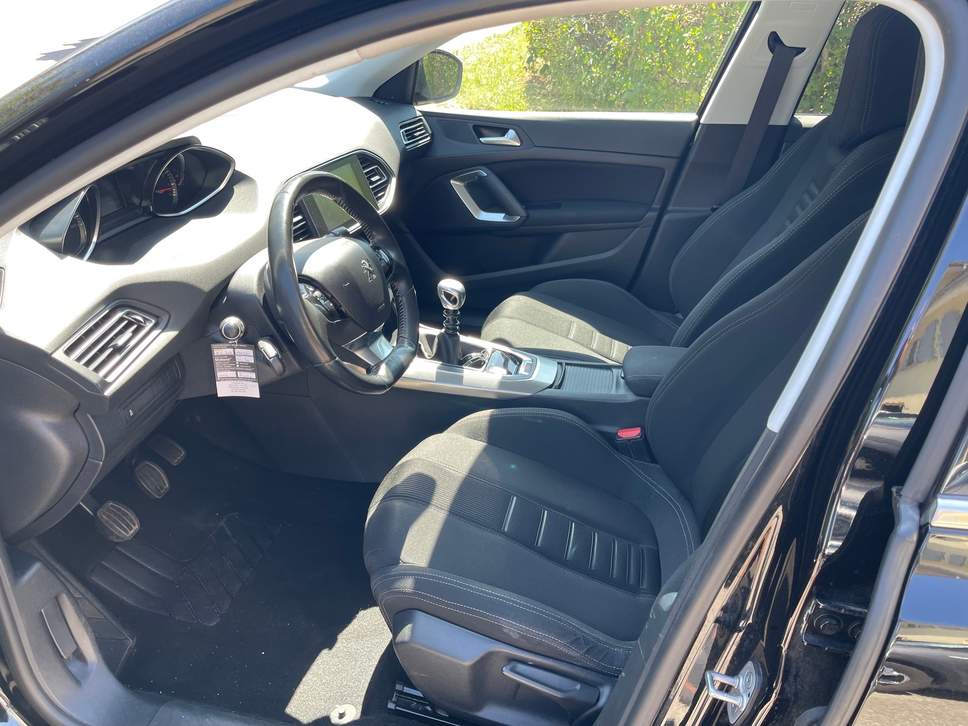 PEUGEOT 308 1.6 THP Allure-image-6